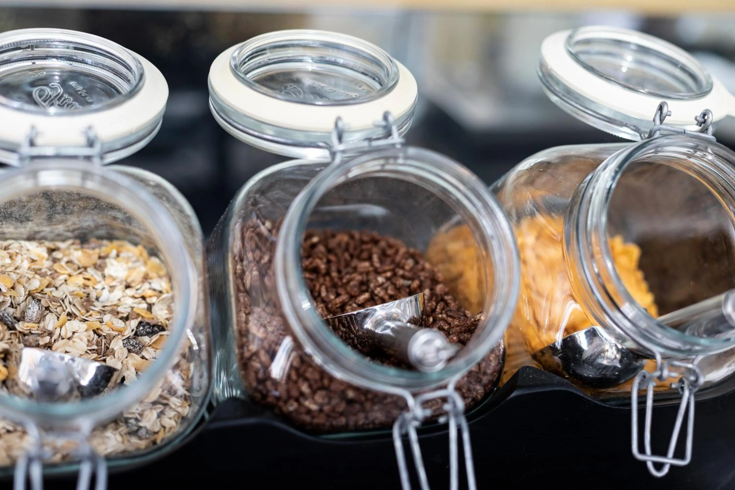 Buffet breakfast in Petit Palace Alcalá