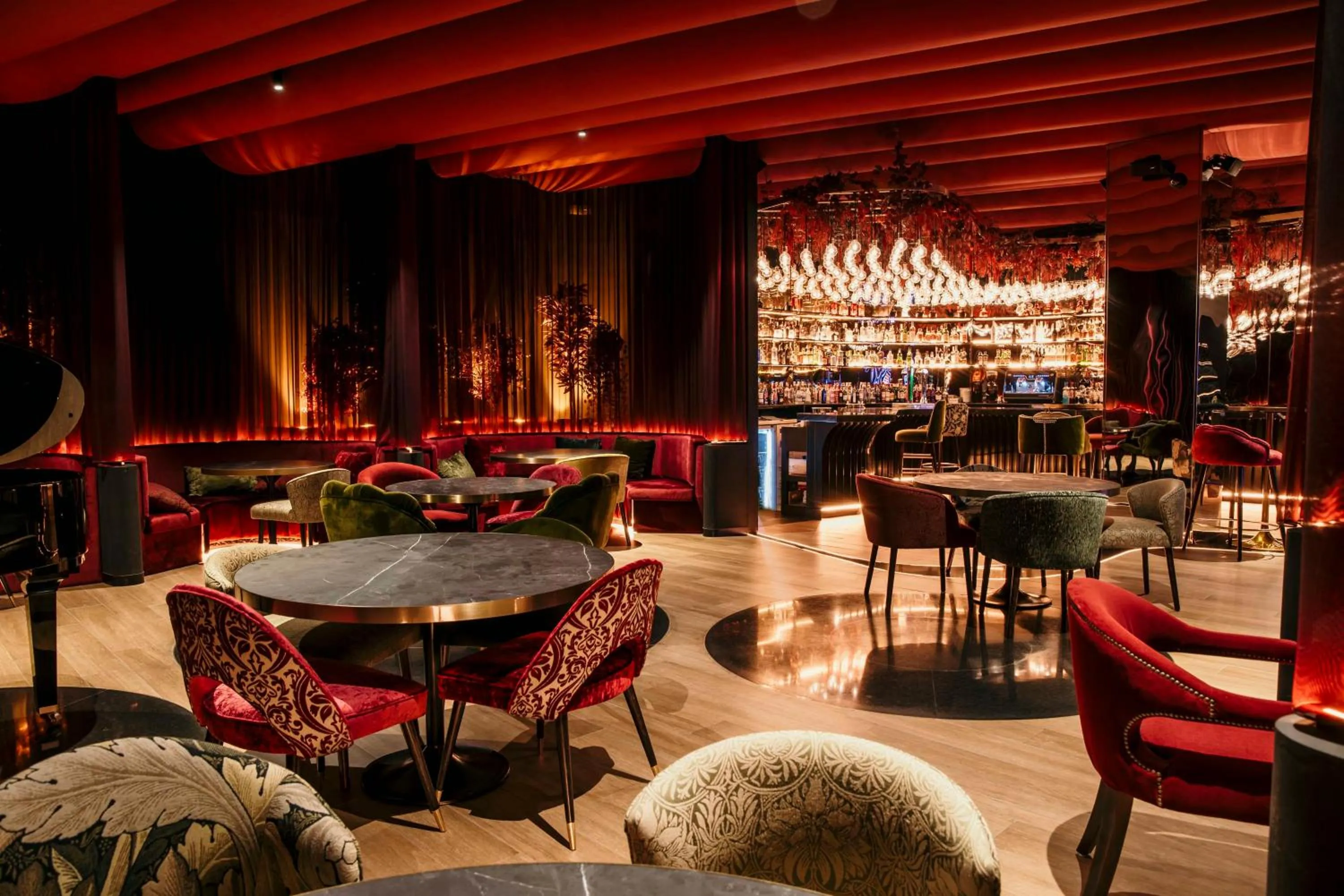 Lounge or bar in NH Gran Hotel Casino de Extremadura