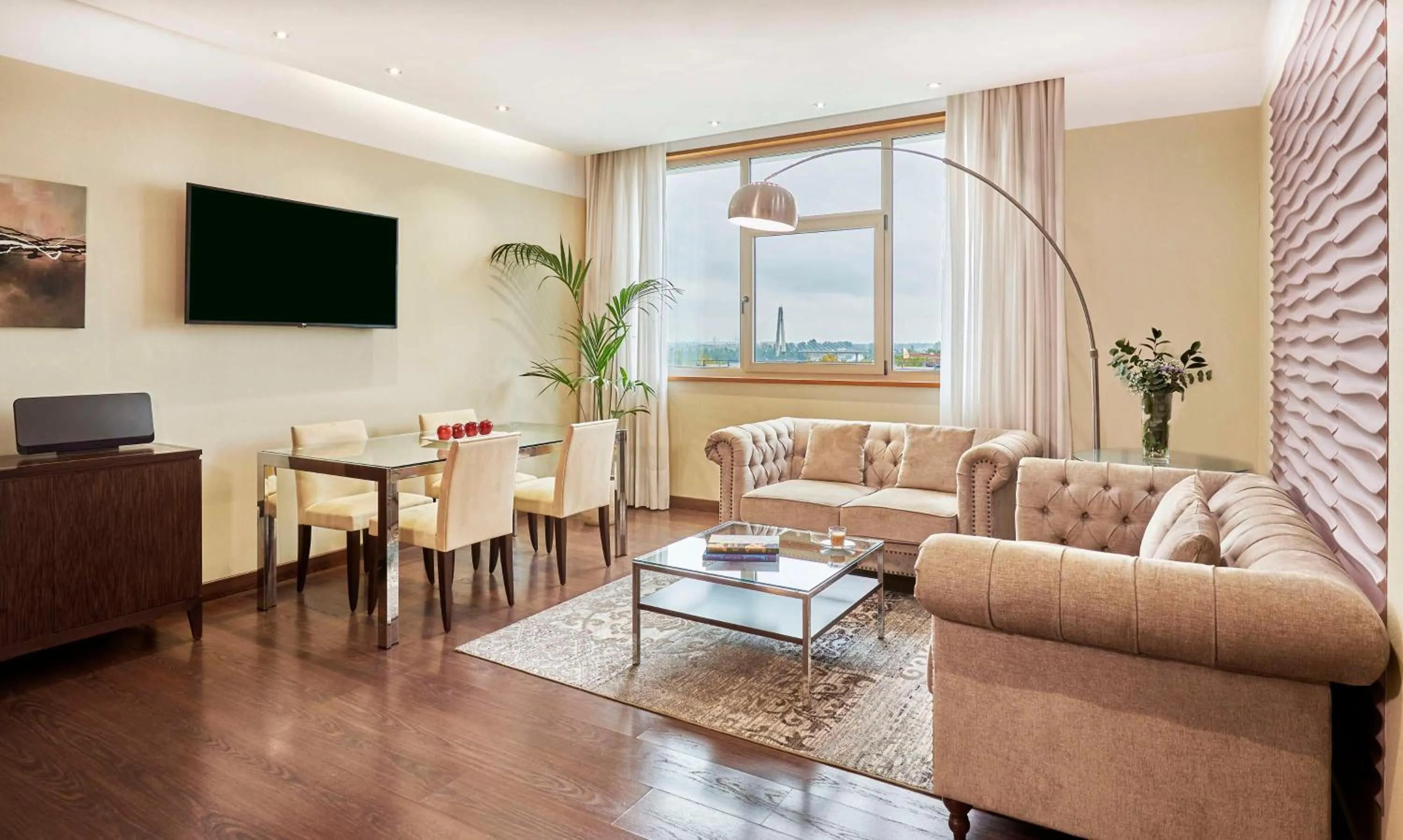 Photo of the whole room in NH Gran Hotel Casino de Extremadura