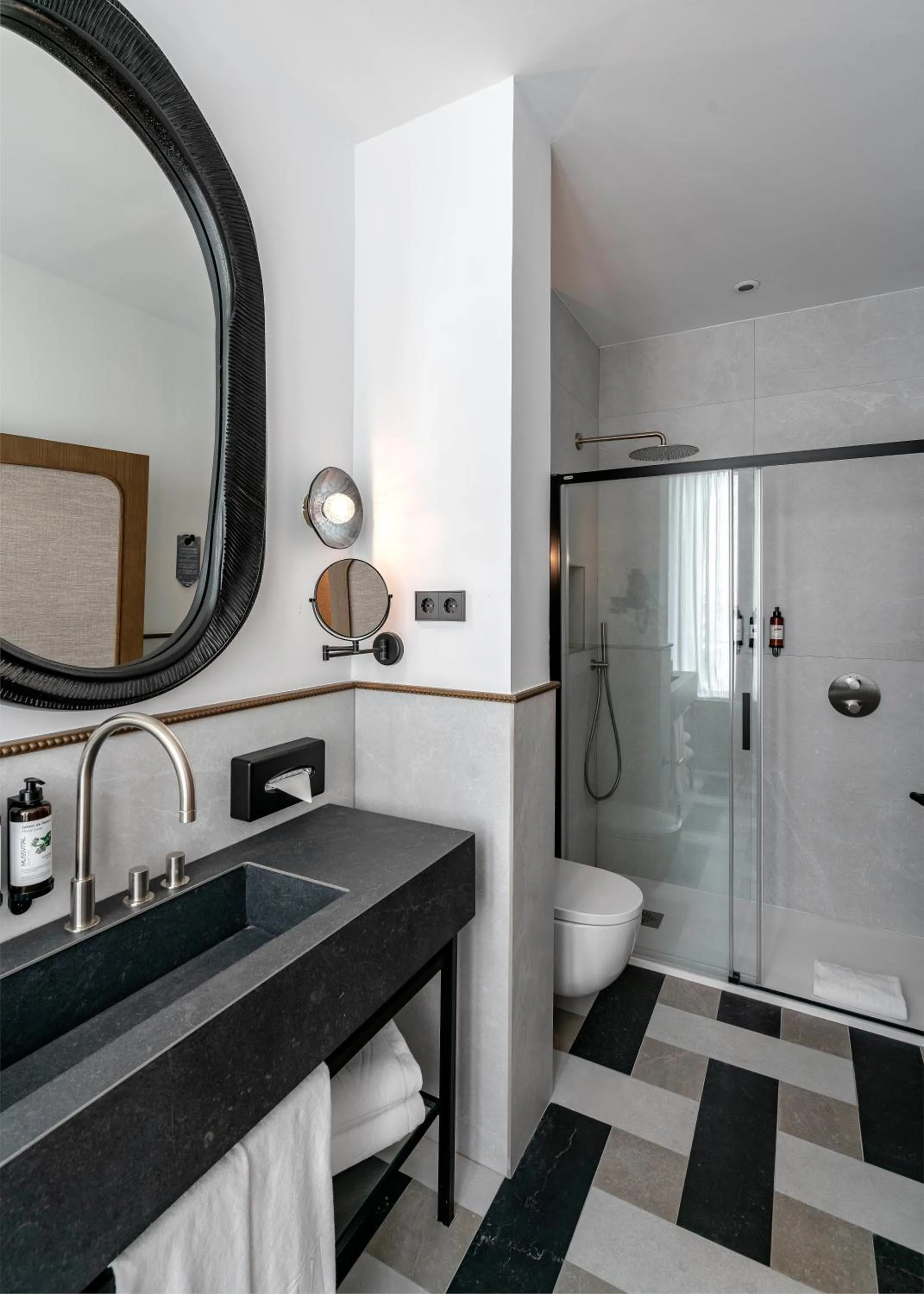 Bathroom in Vincci Soho