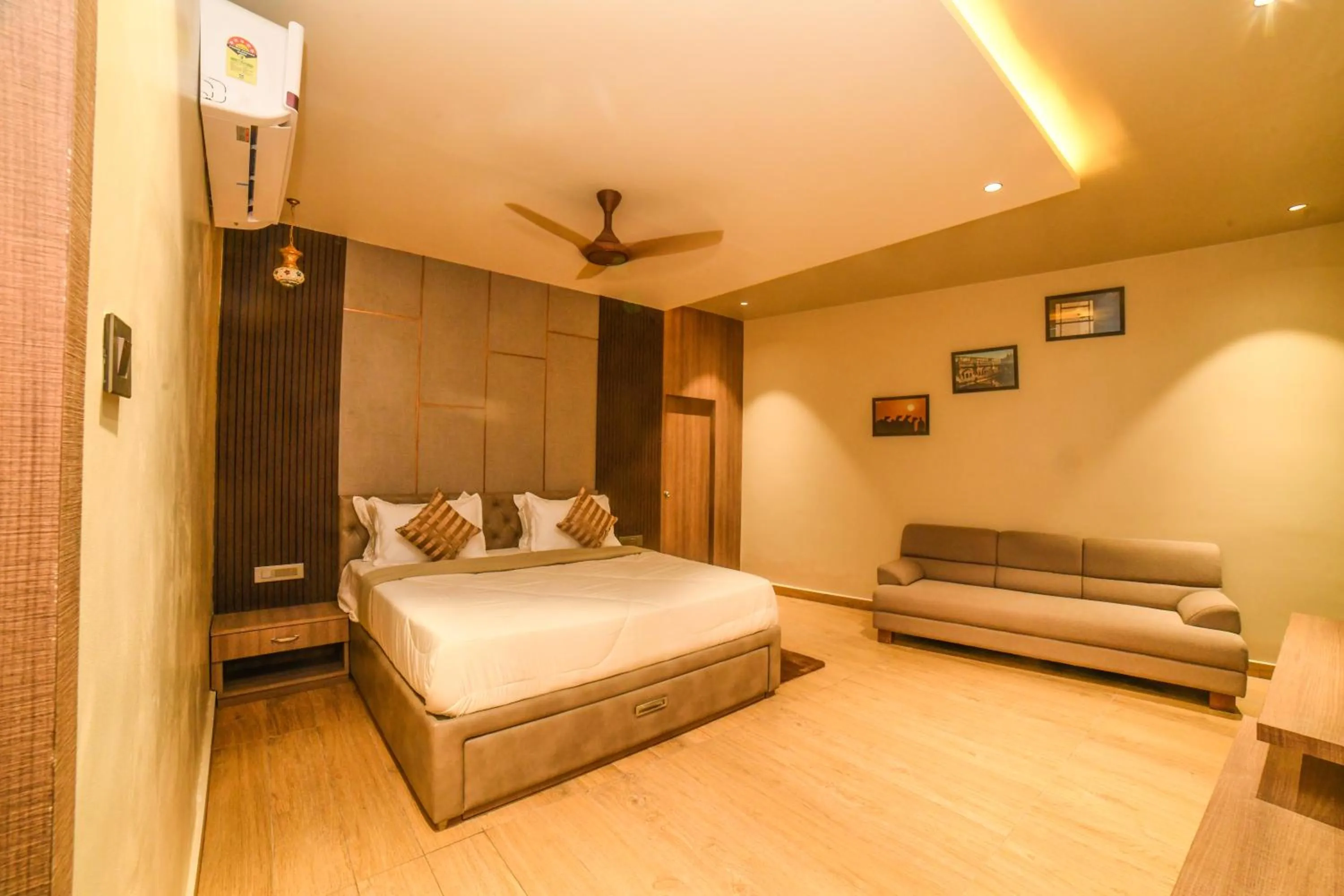 Bedroom, Bed in The Out House Pushkar