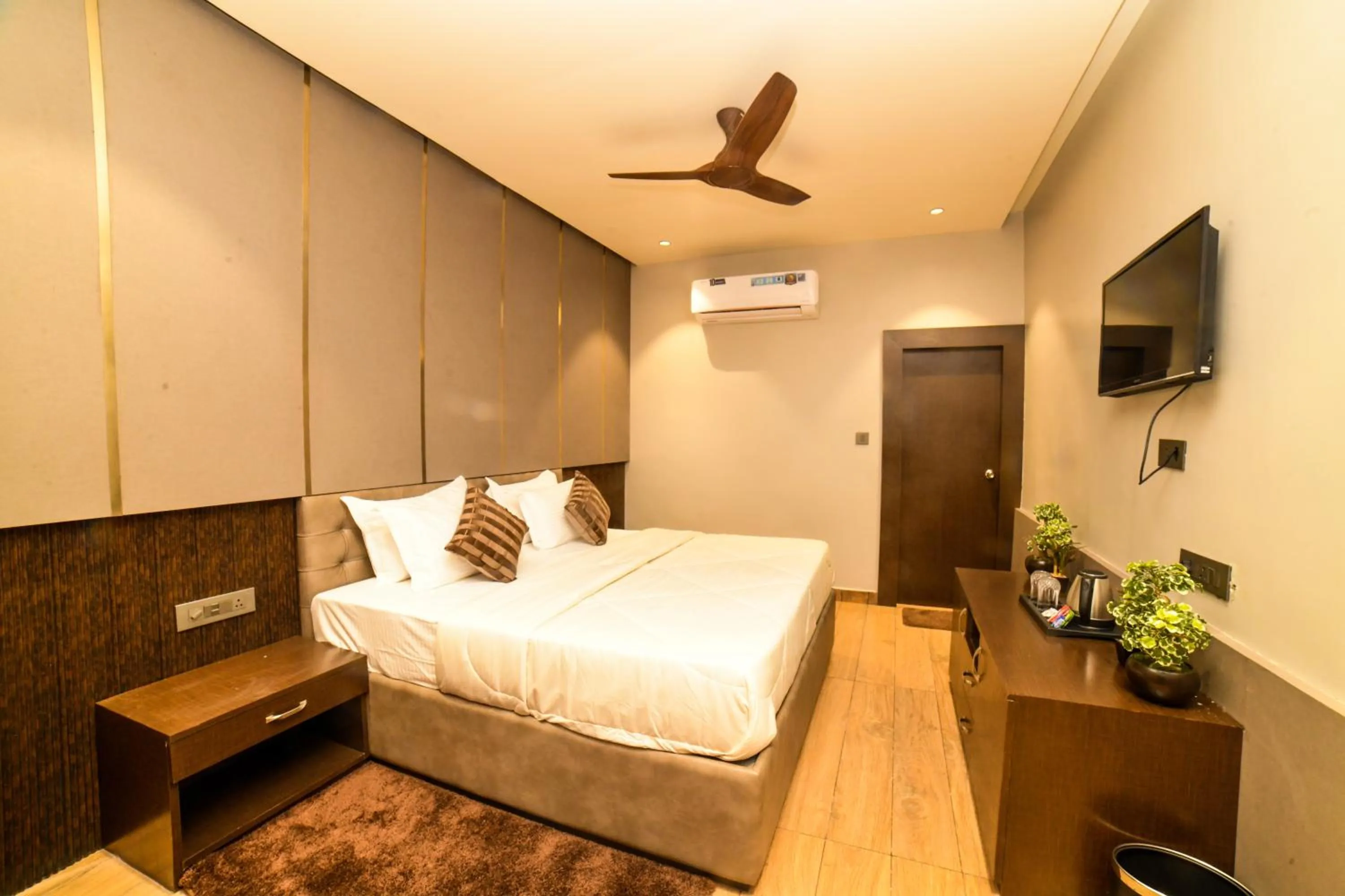 Bed in The Out House Pushkar