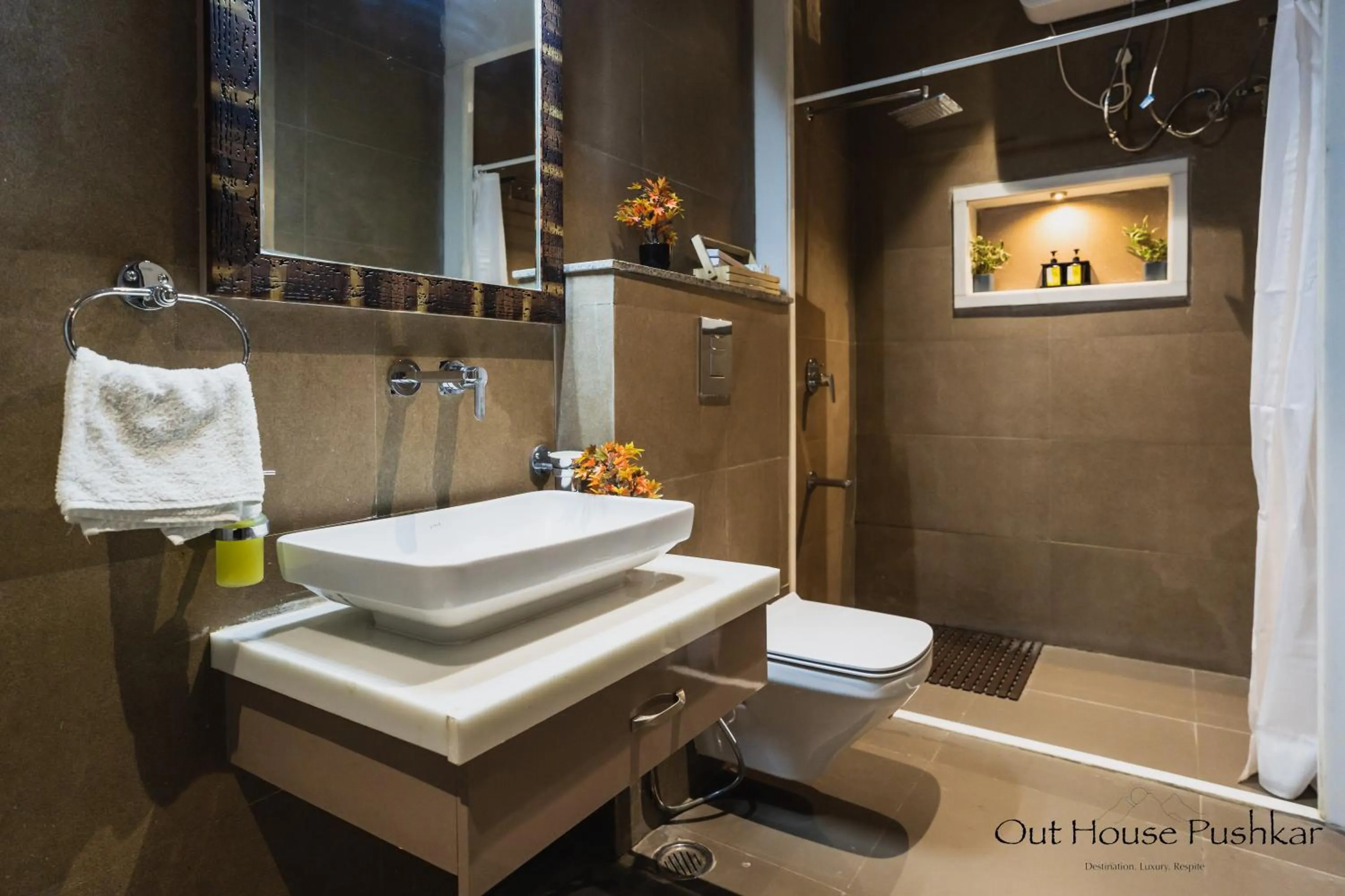 Toilet in The Out House Pushkar