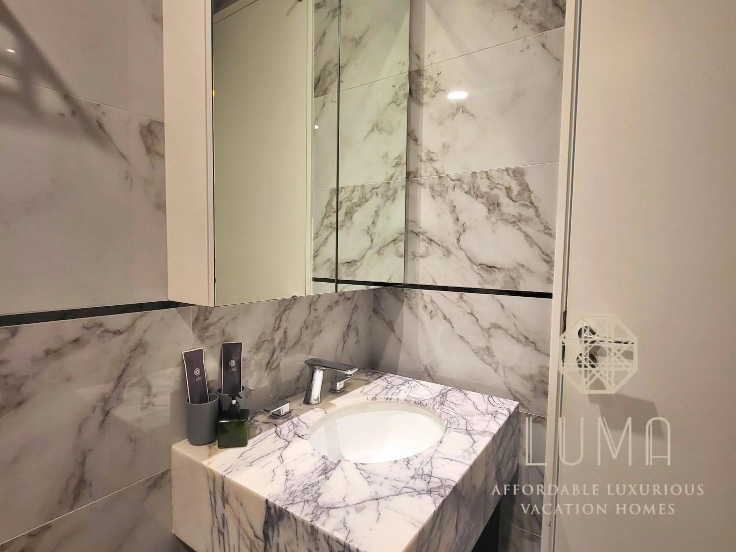 Bathroom in The Platinum 2 Kuala Lumpur by LUMA