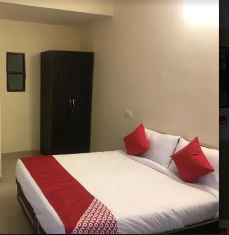 Bed in Hotel Shree Shyam By WB Inn