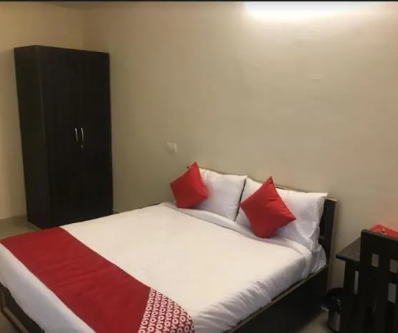 Bed in Hotel Shree Shyam By WB Inn