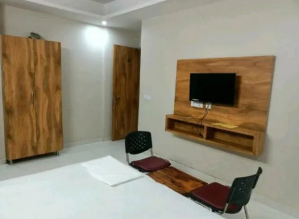 Bed in Hotel Shree Shyam By WB Inn