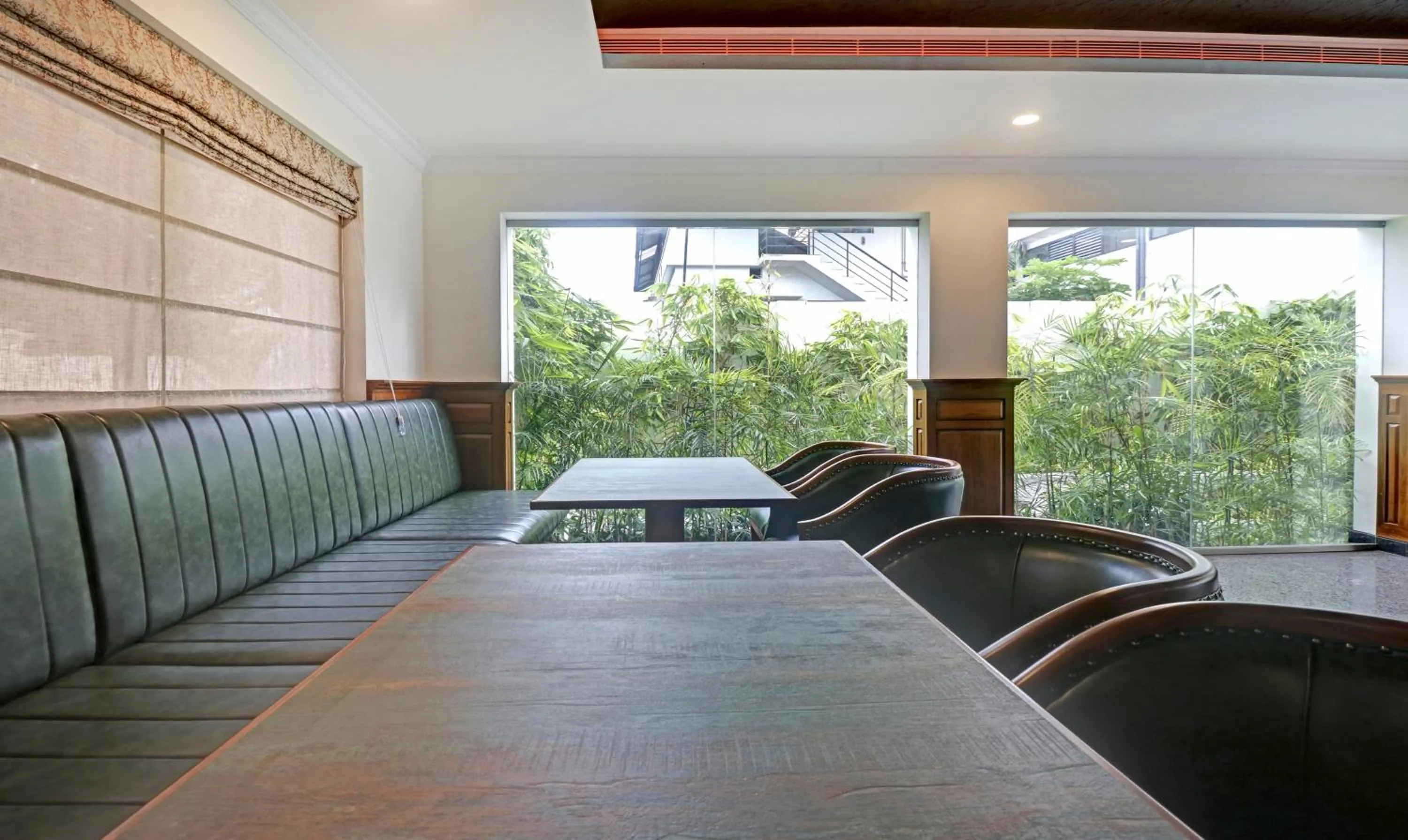 Restaurant/places to eat in Treebo Premium Vahada 7 Minutes Drive From Ambalapuzha Sree Krishna Swamy Temple