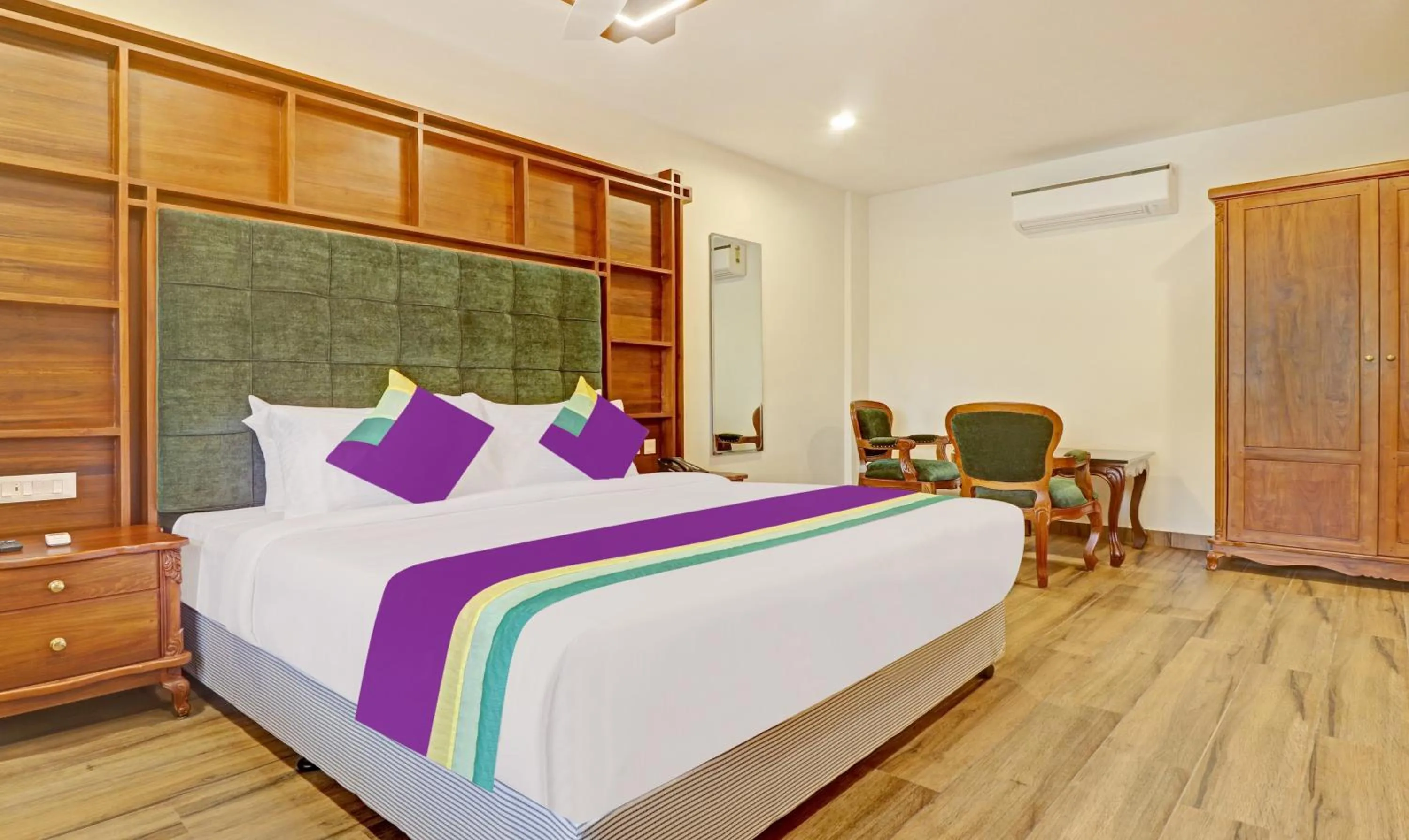 Bedroom, Bed in Treebo Premium Vahada 7 Minutes Drive From Ambalapuzha Sree Krishna Swamy Temple