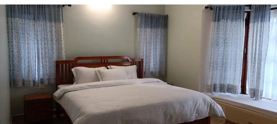 Bed in Habba Kadal Kashmiri Heritage Hotel & Hub