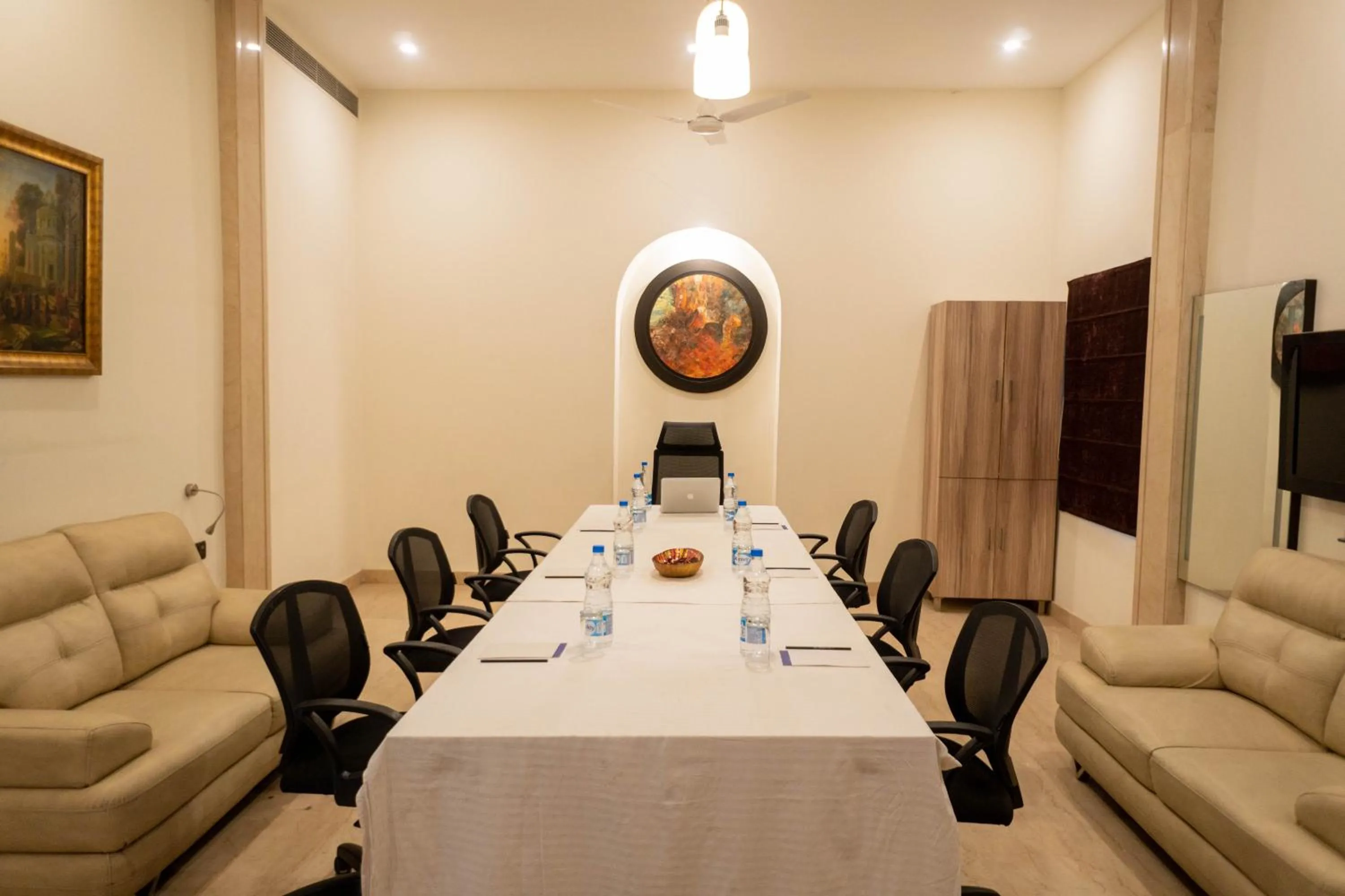 Meeting/conference room in Hotel Green Castle (Heritage Hotel)