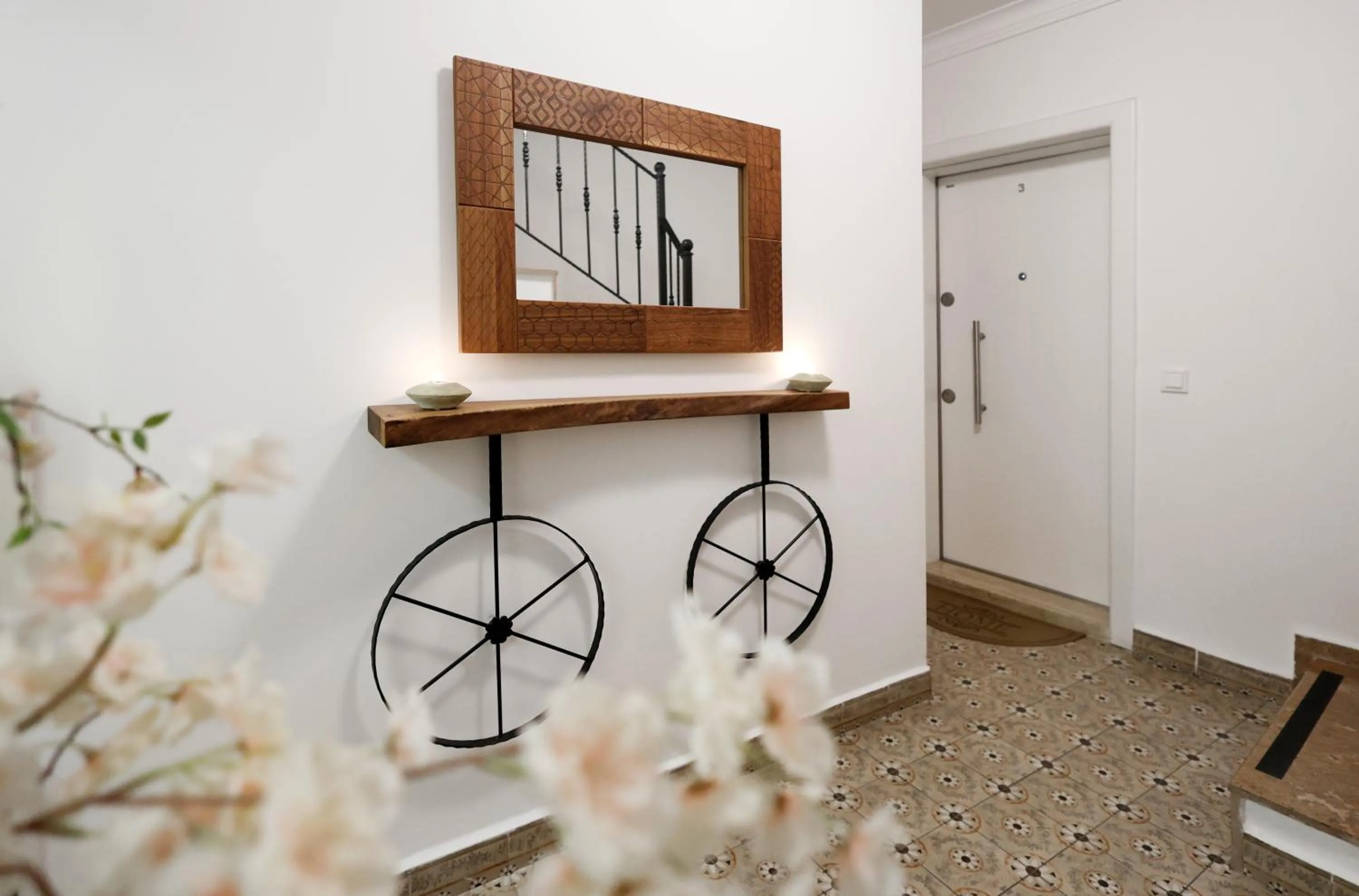 Decorative detail in Rodina Suites Hotel