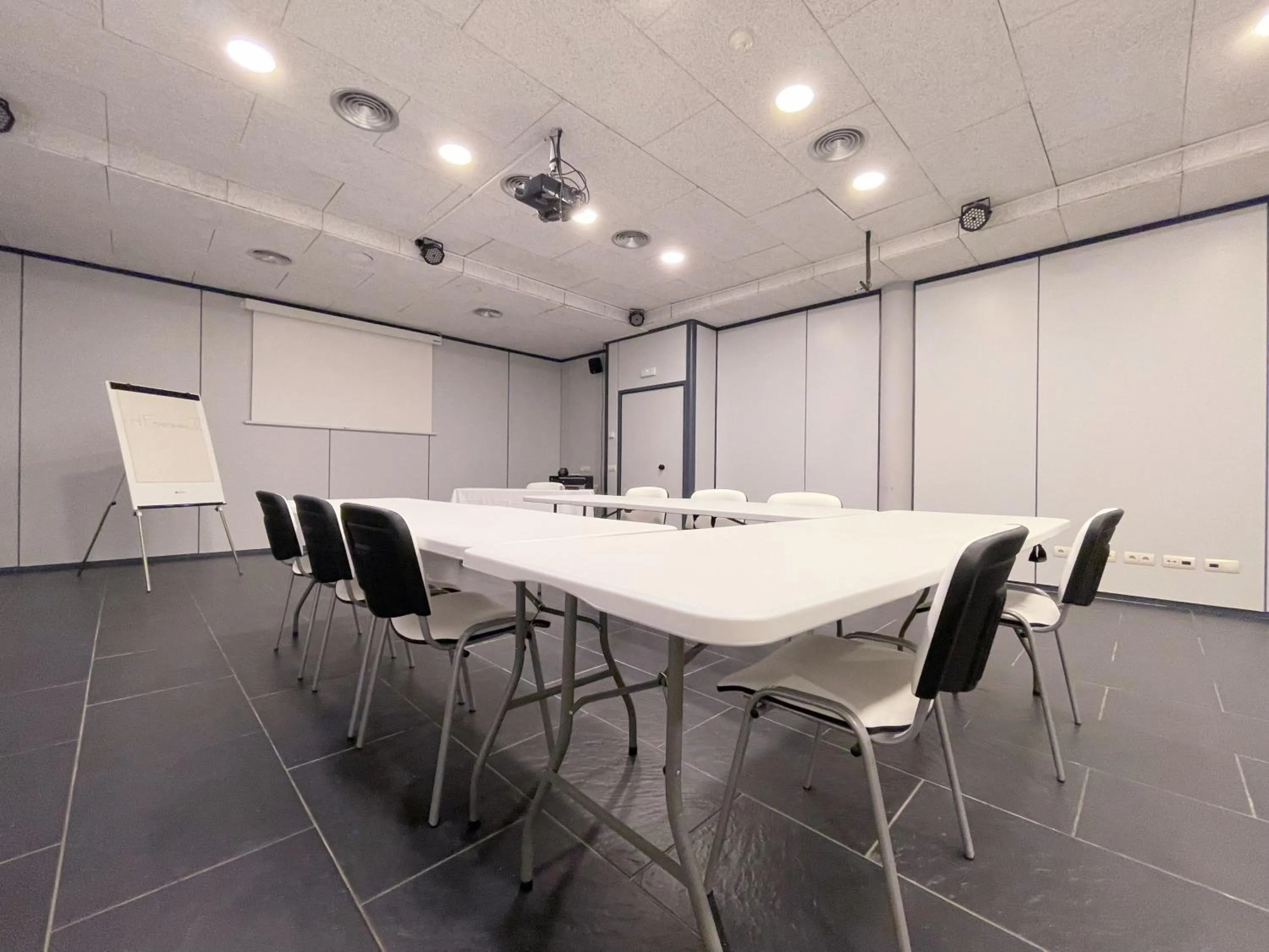Meeting/conference room in Hotel Fontanals Golf