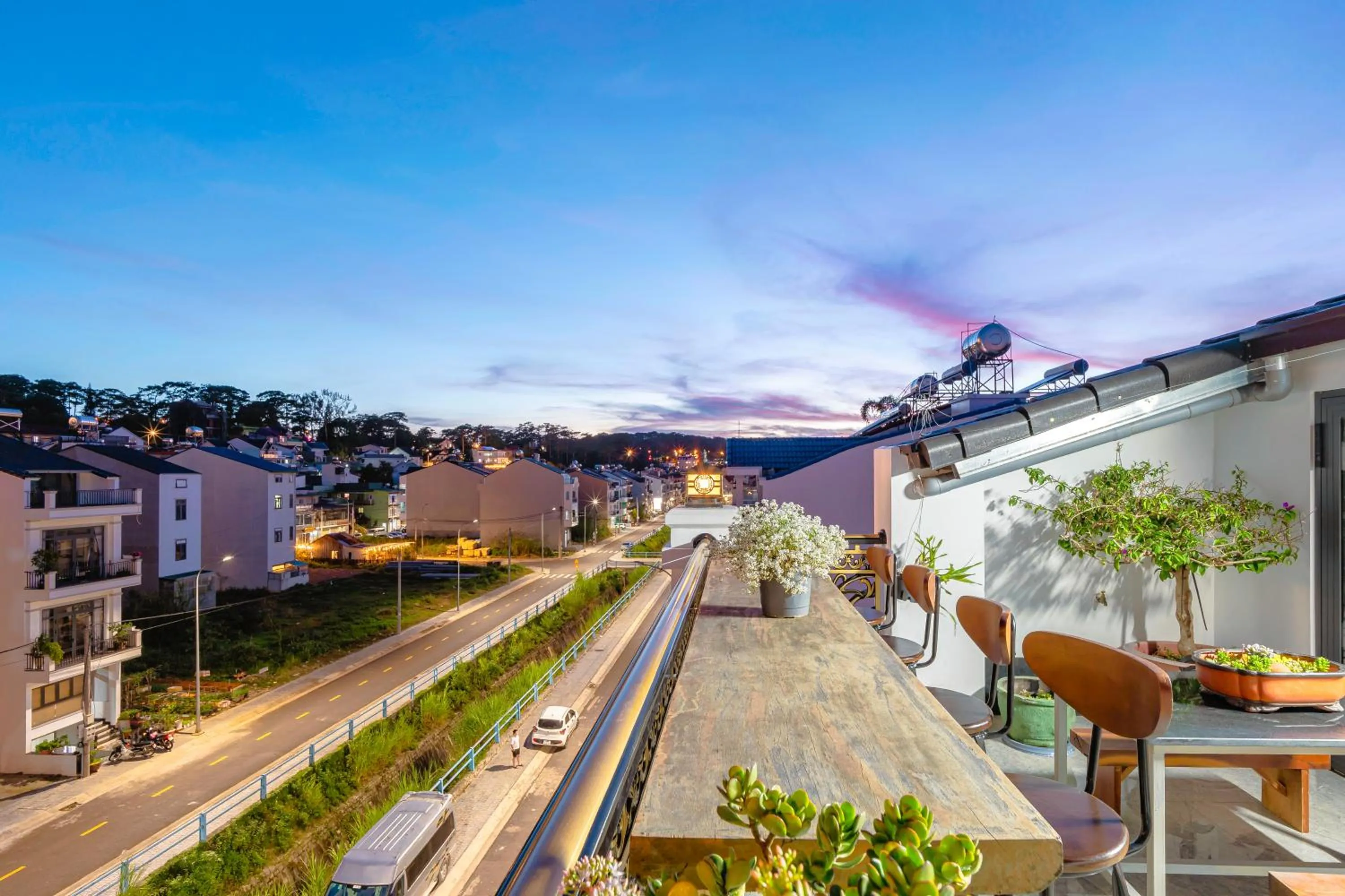 Night in Nhat Minh Hotel Dalat