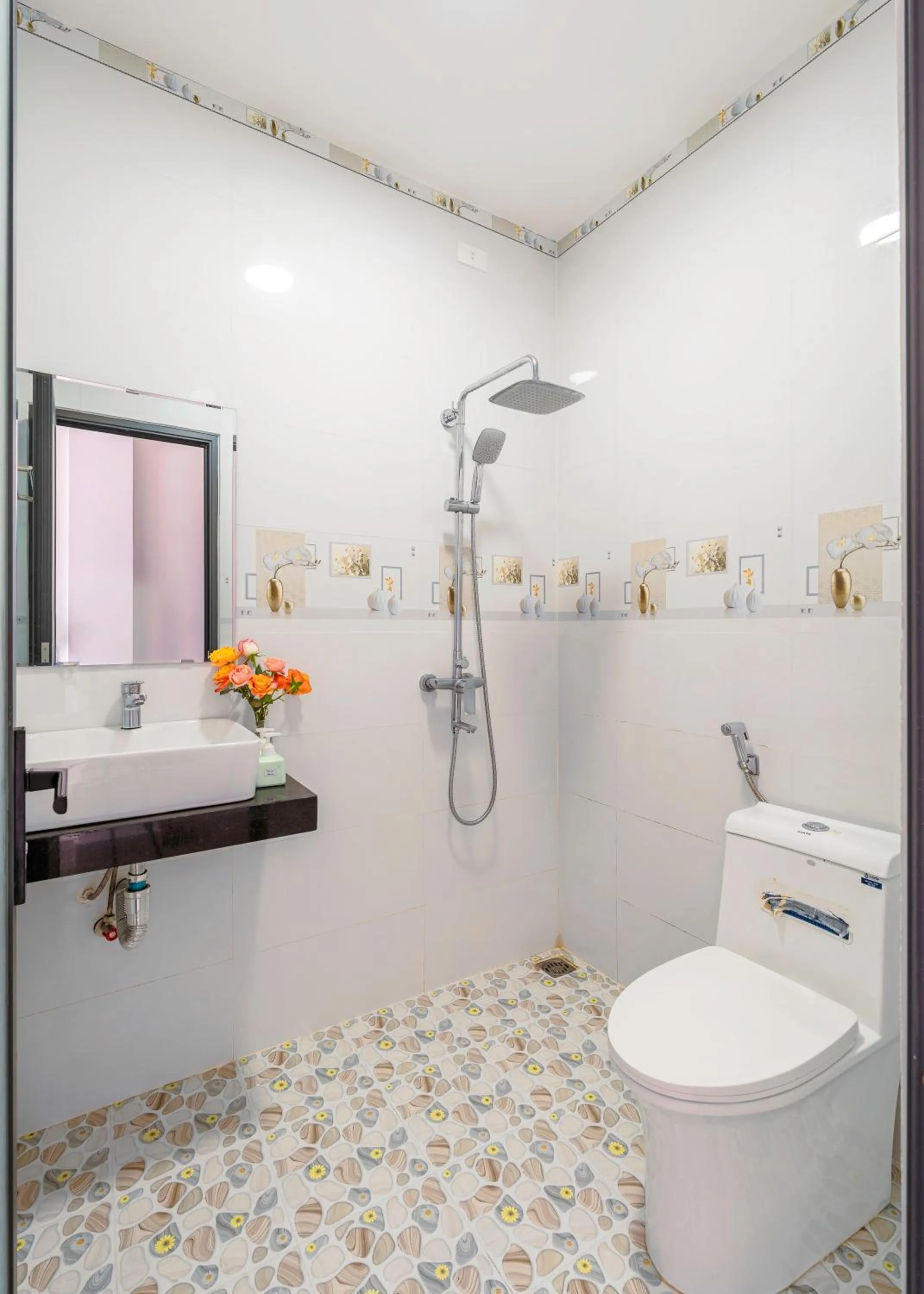 Bathroom in Nhat Minh Hotel Dalat