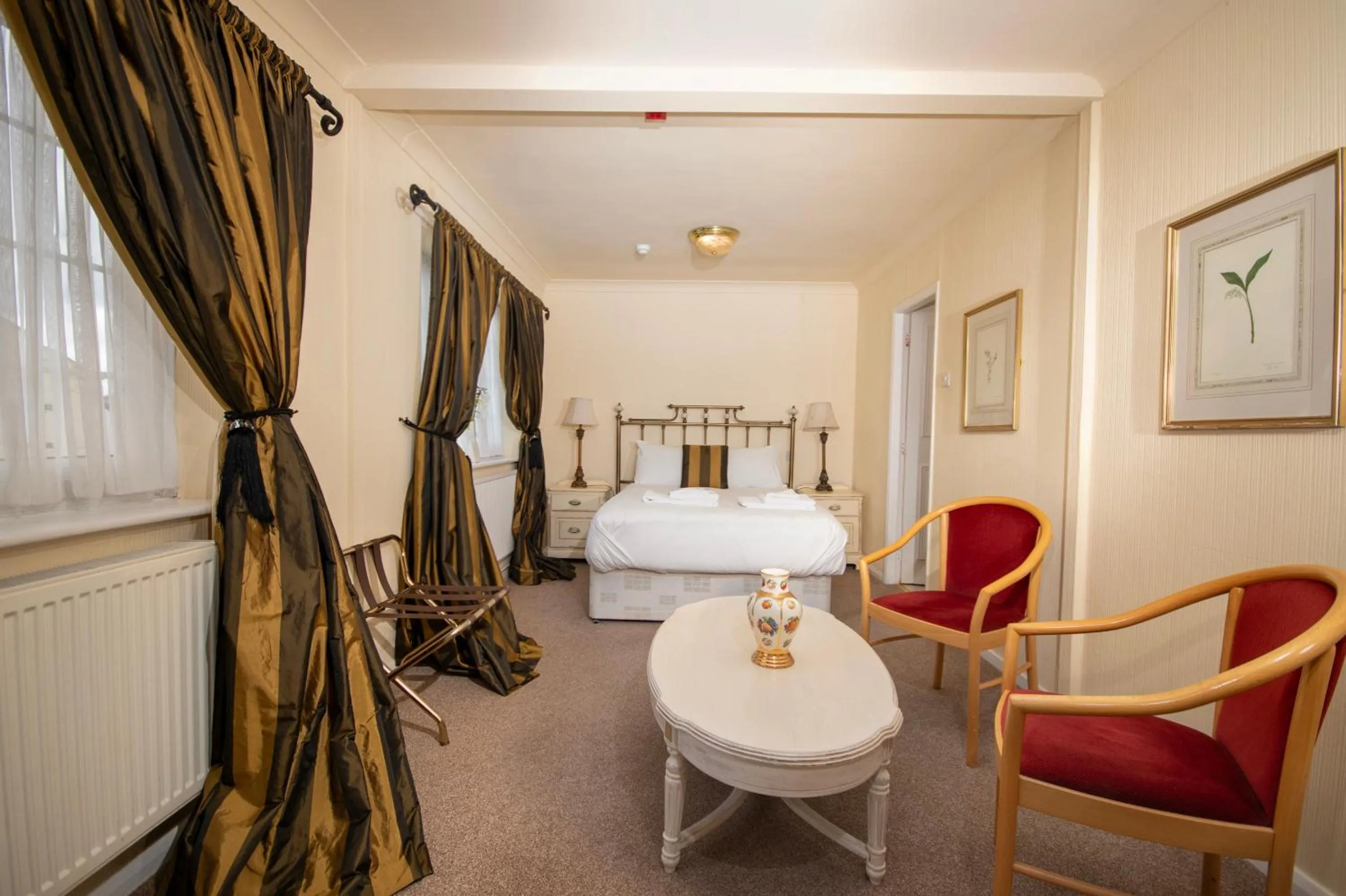 Bed in Northop Hall Country House Hotel