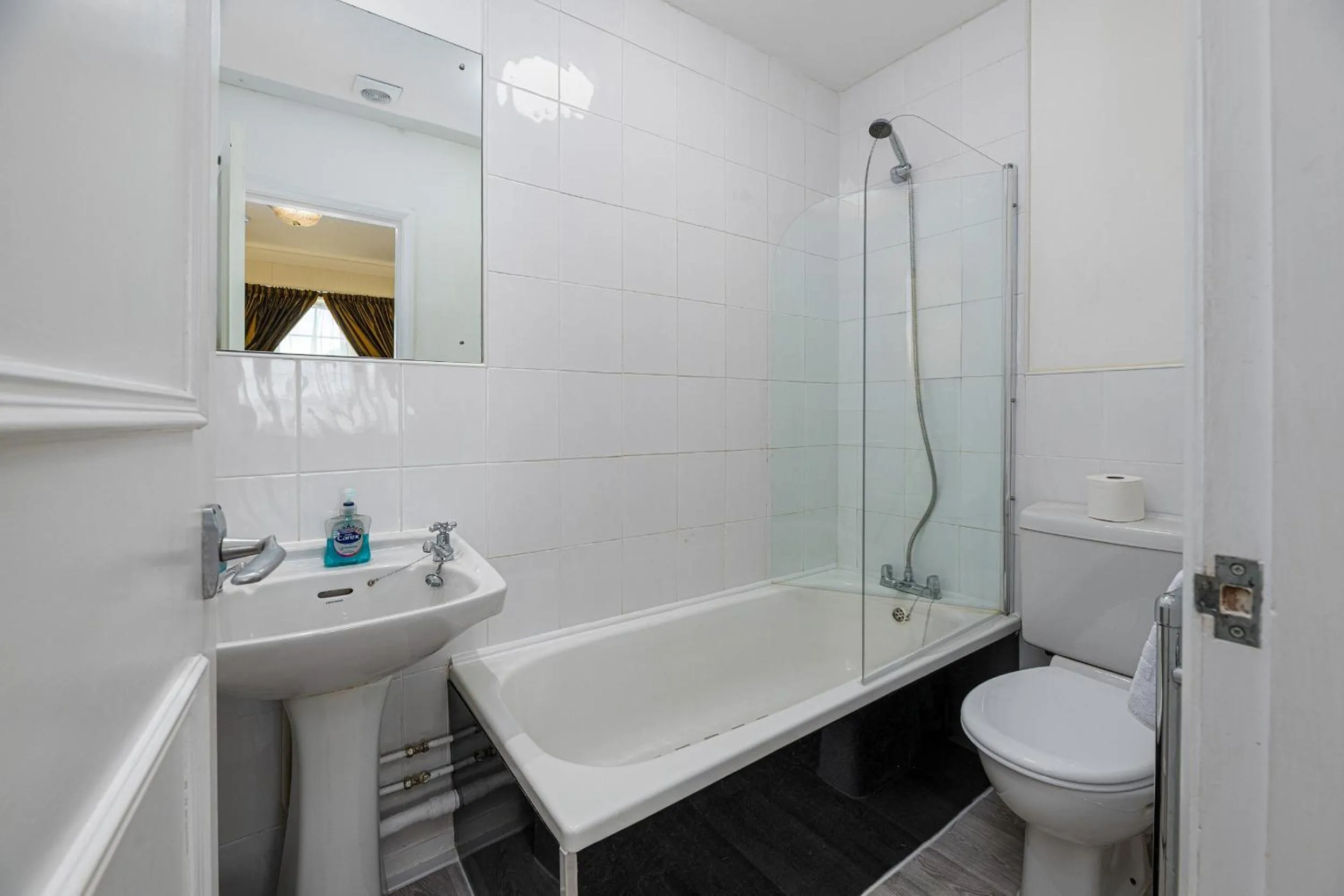 Shower in Northop Hall Country House Hotel