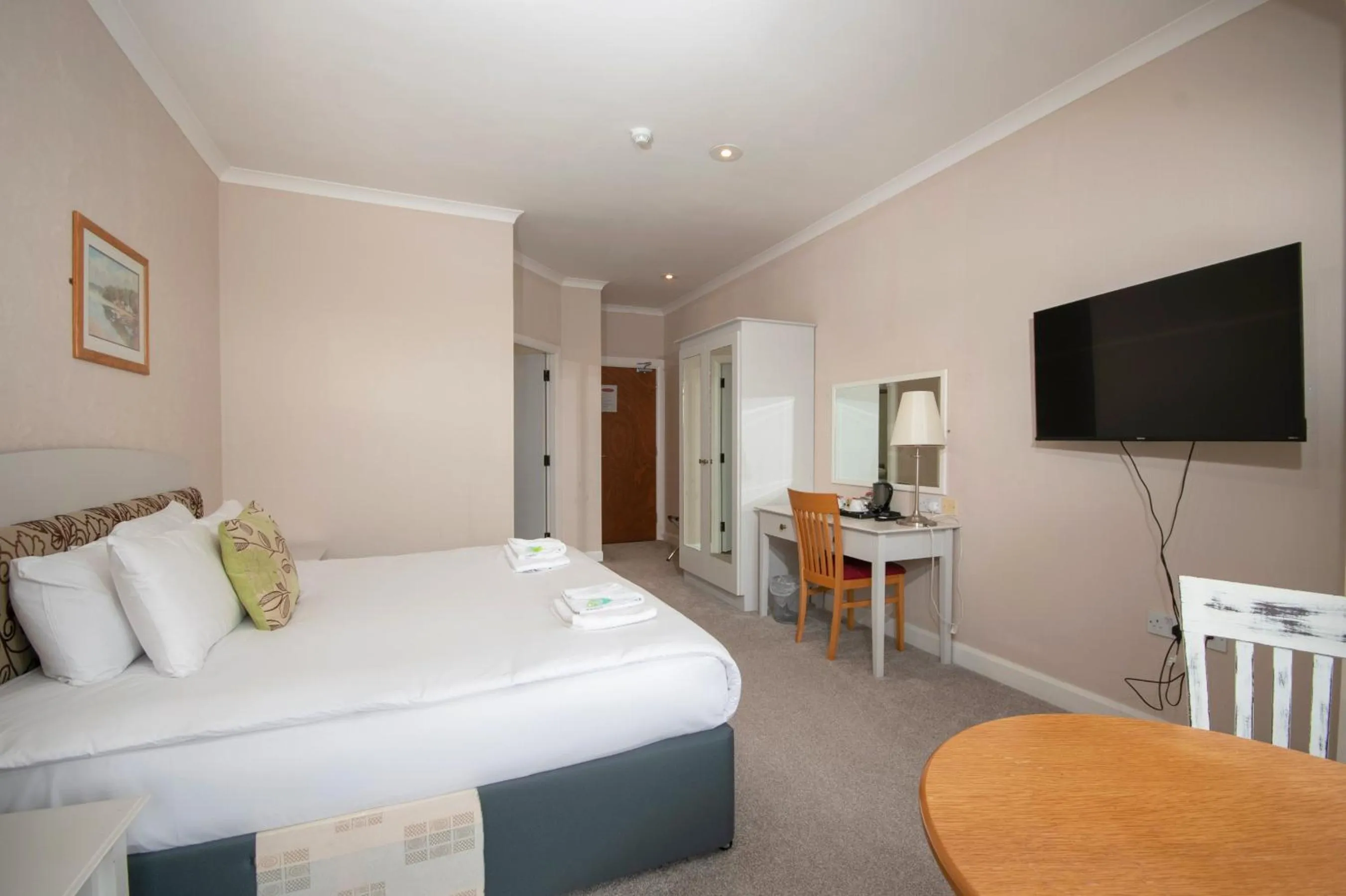 Bed in Northop Hall Country House Hotel