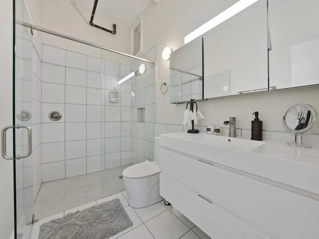 Bathroom in Luxury 4-Bedroom Retreat in the Heart of Over the Rhine