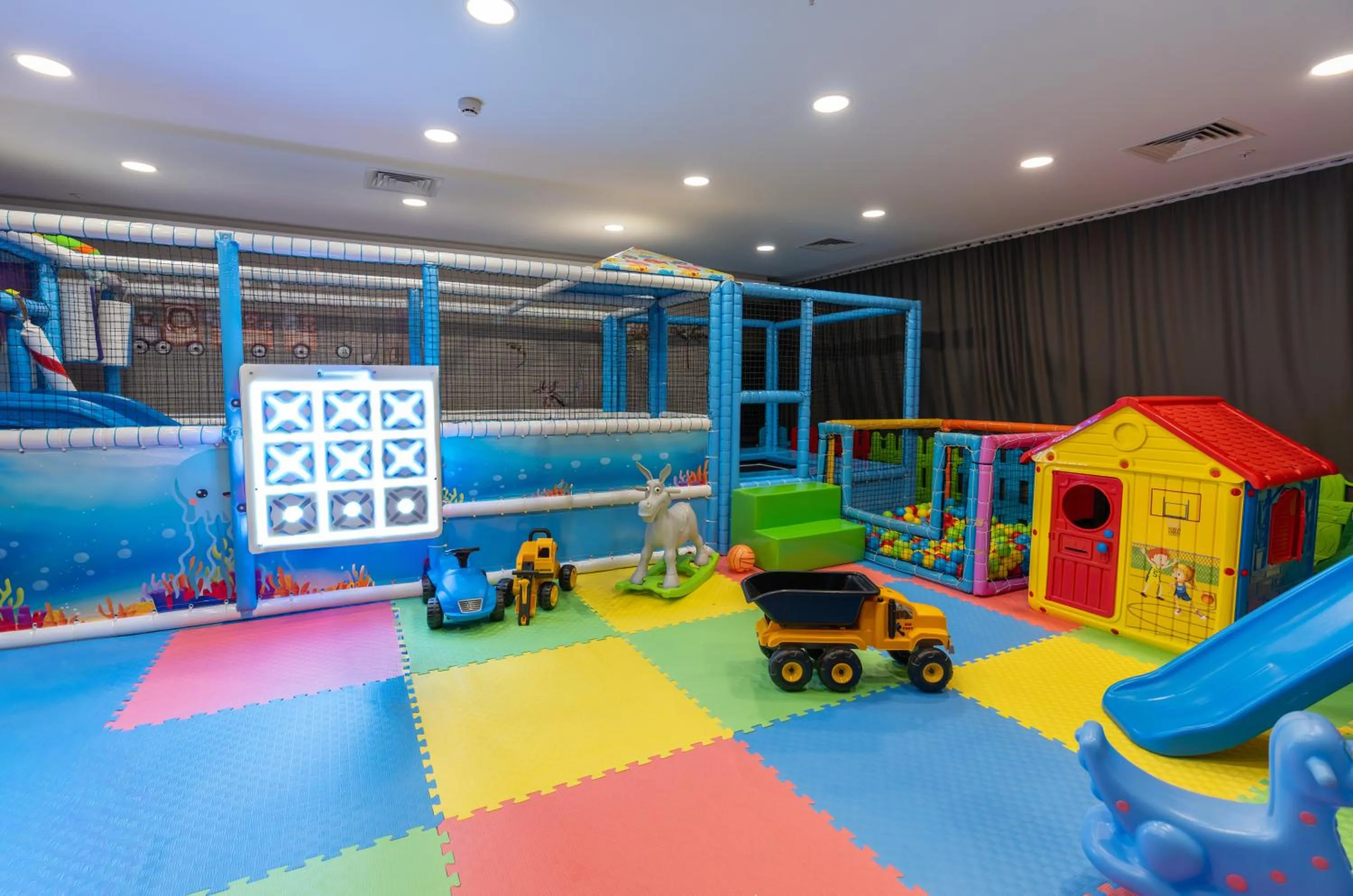 SARPİNO MOUNTAİN HOTEL