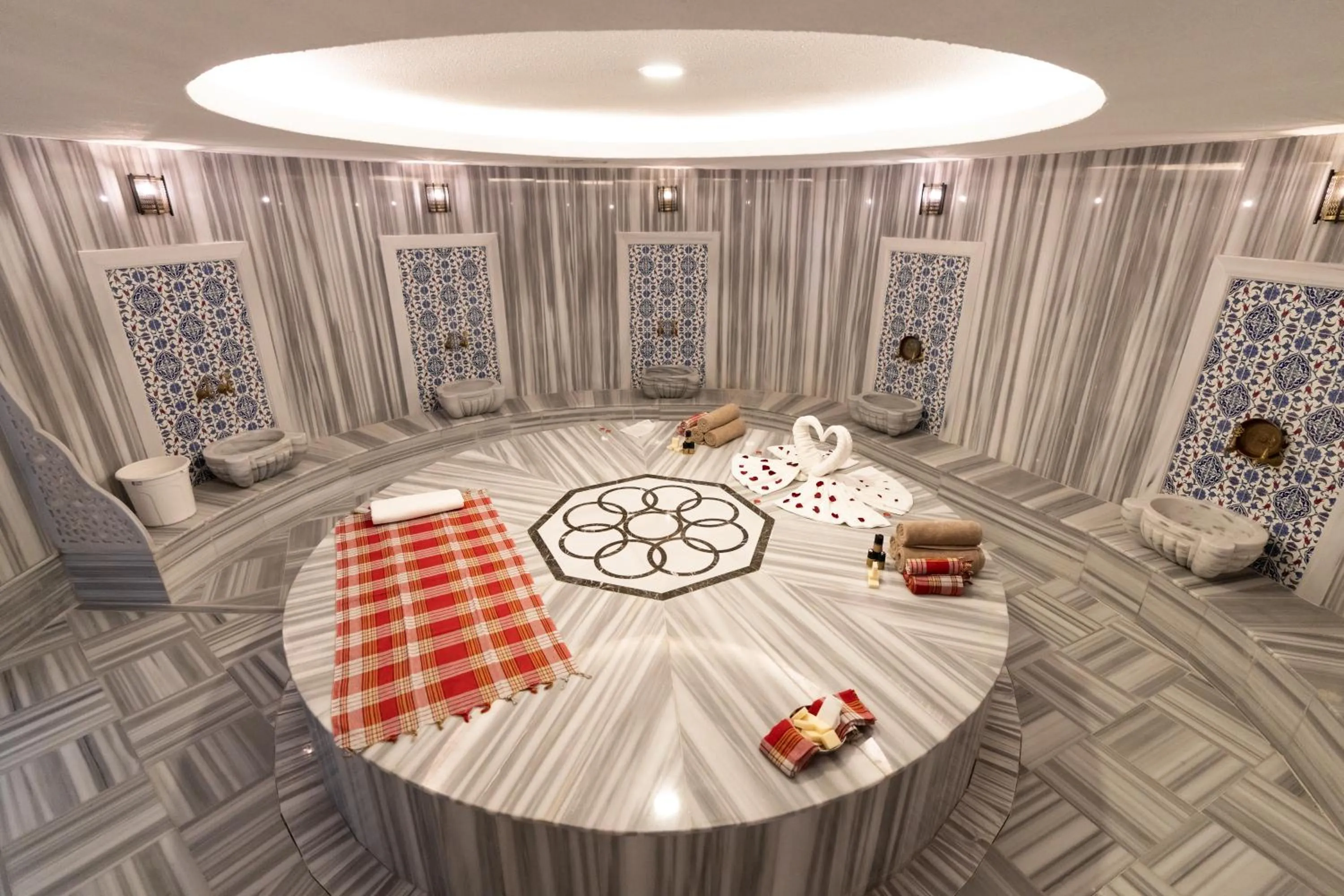 Steam room in SARPİNO MOUNTAİN HOTEL