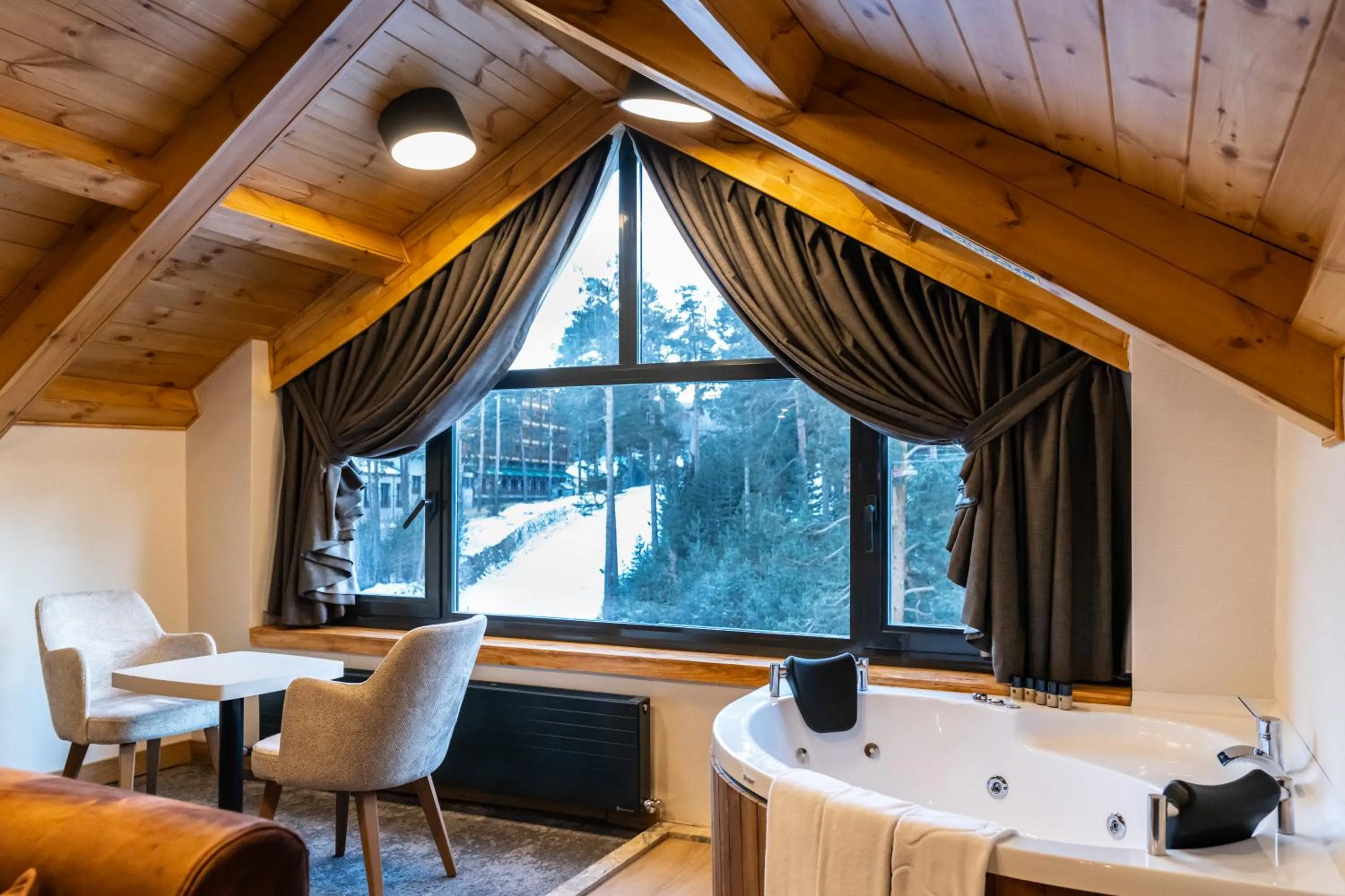 Seating area in SARPİNO MOUNTAİN HOTEL