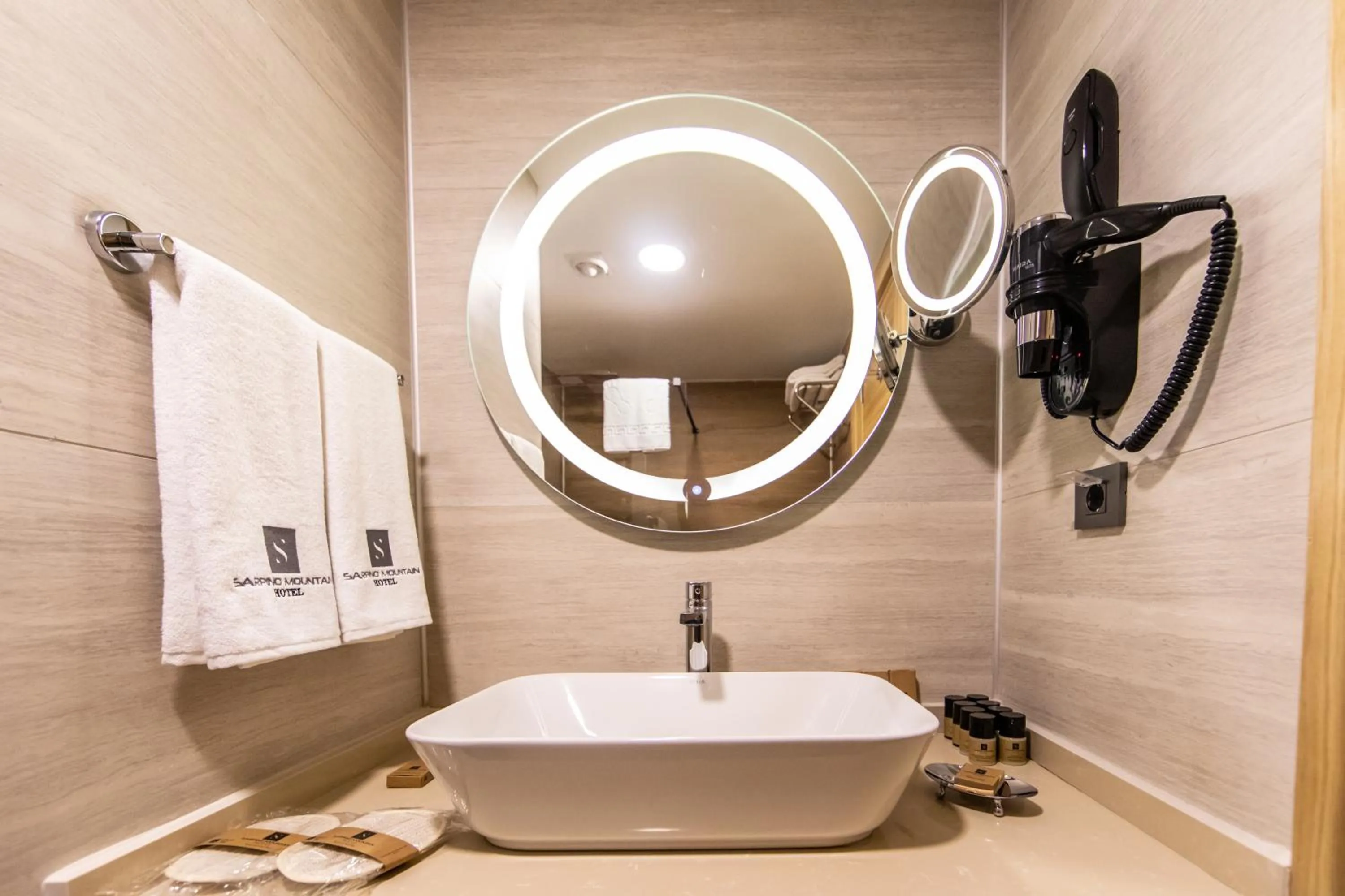 Bathroom in SARPİNO MOUNTAİN HOTEL