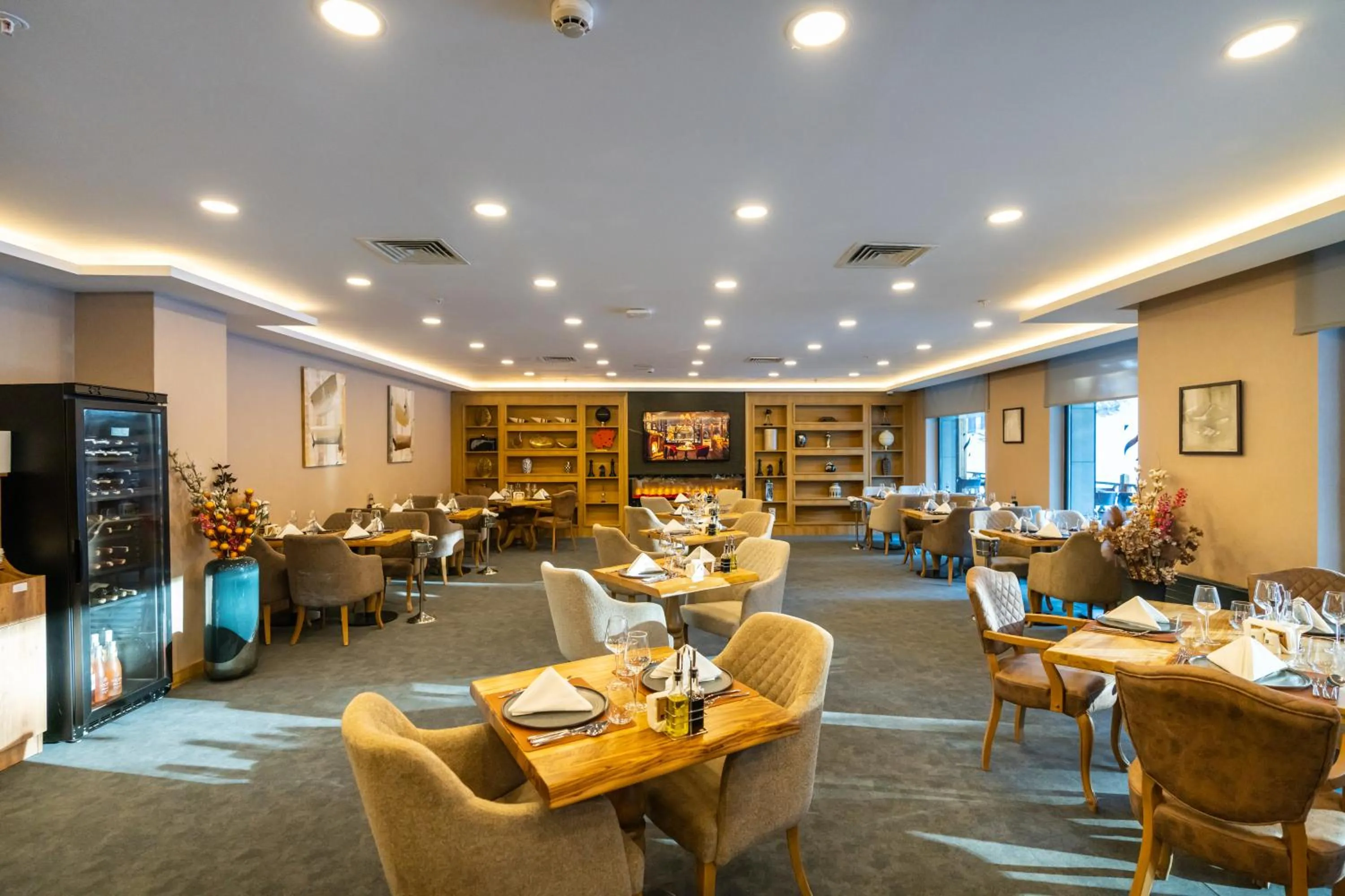 Restaurant/places to eat in SARPİNO MOUNTAİN HOTEL