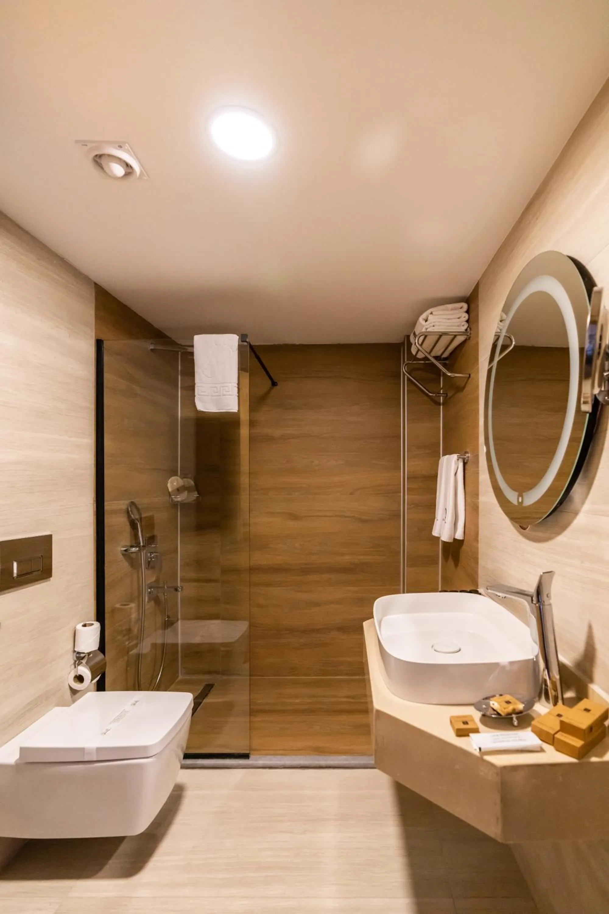 Shower in SARPİNO MOUNTAİN HOTEL