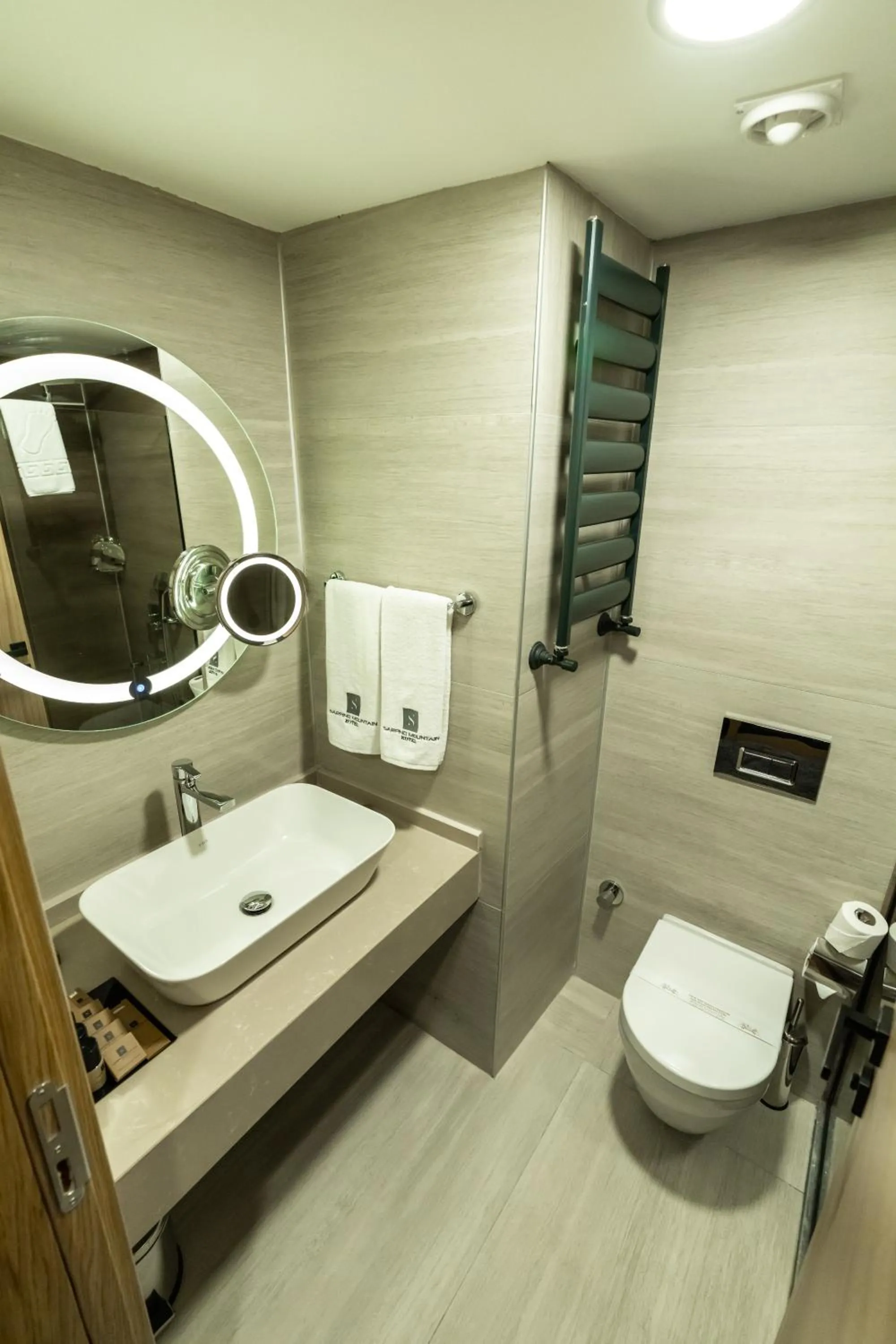 SARPİNO MOUNTAİN HOTEL