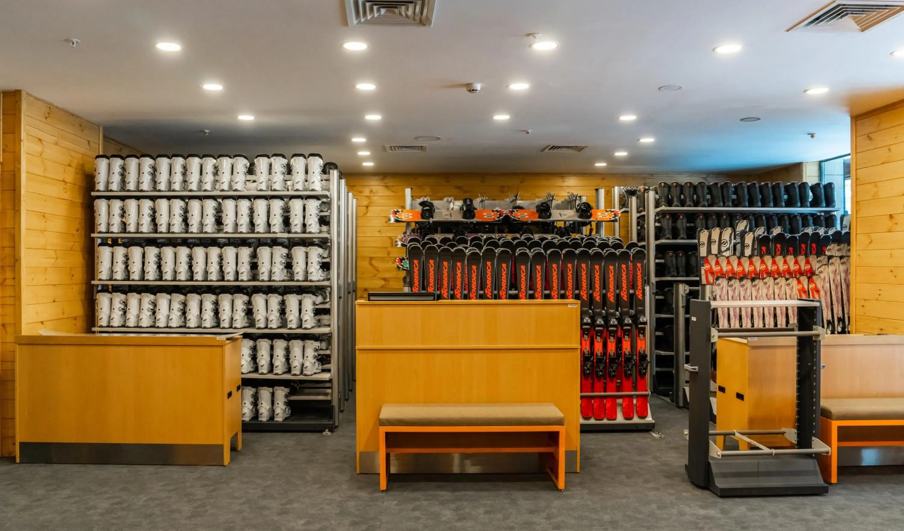 Skiing in SARPİNO MOUNTAİN HOTEL