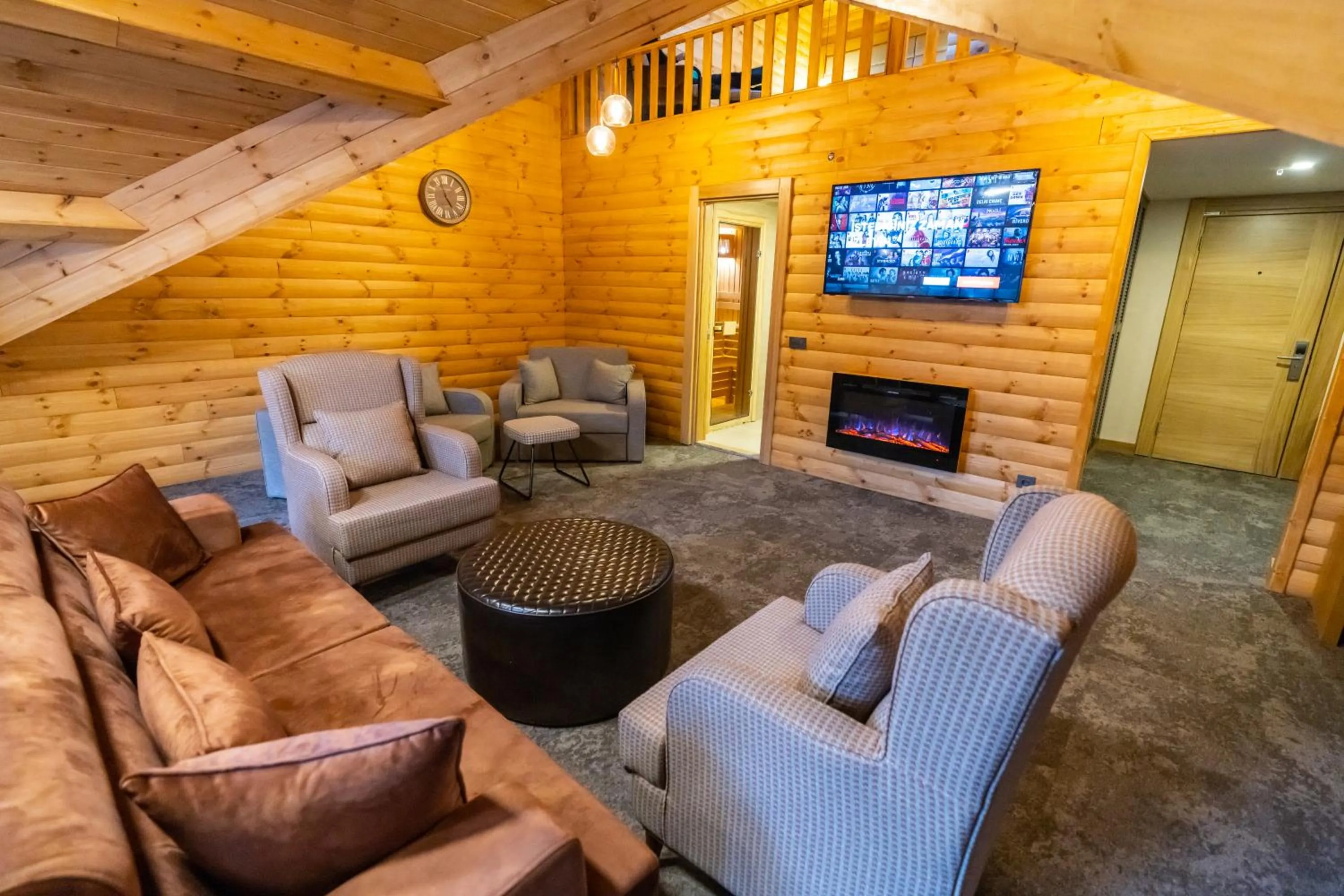 Seating area in SARPİNO MOUNTAİN HOTEL