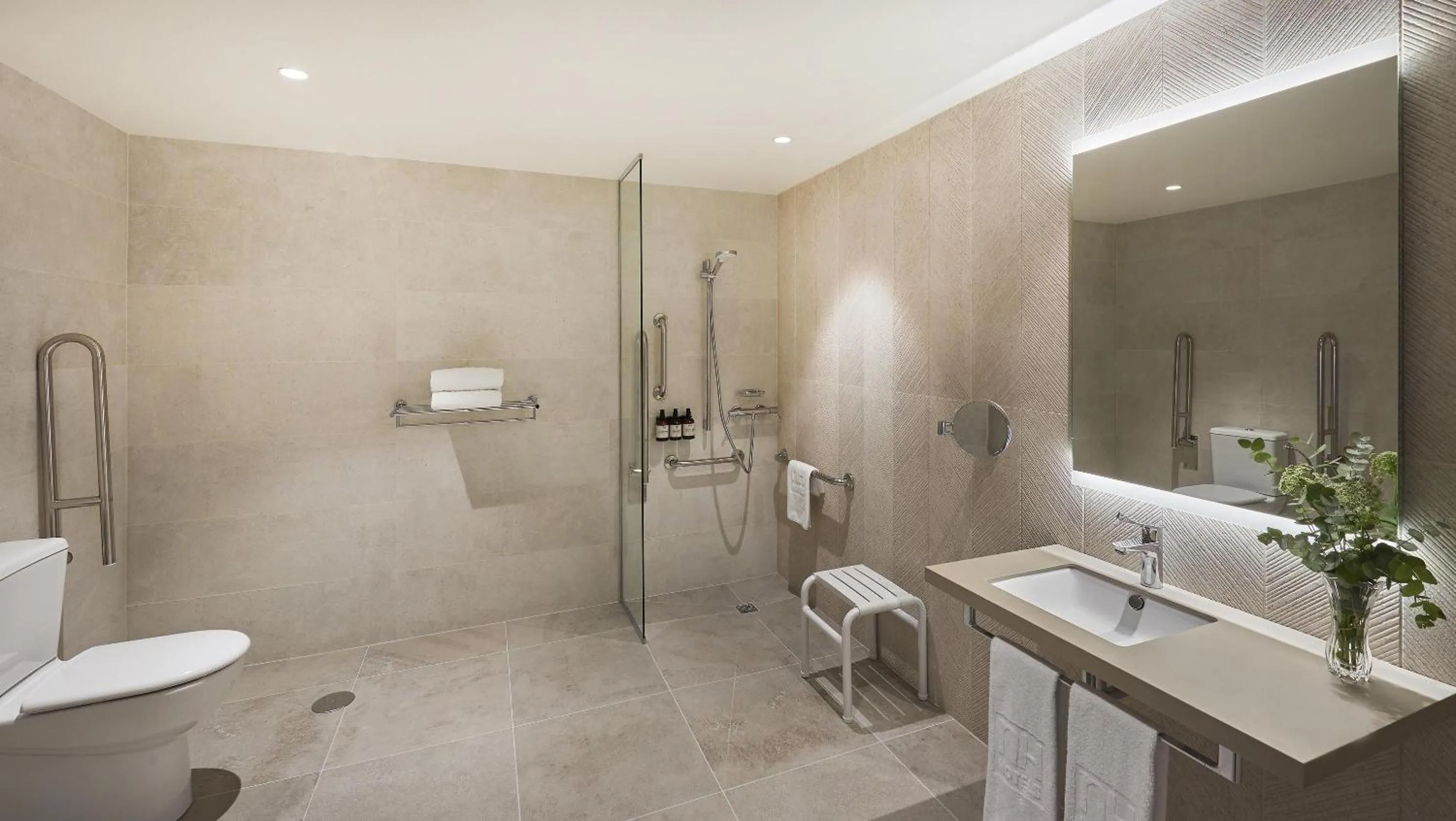 Bathroom in NH Alicante