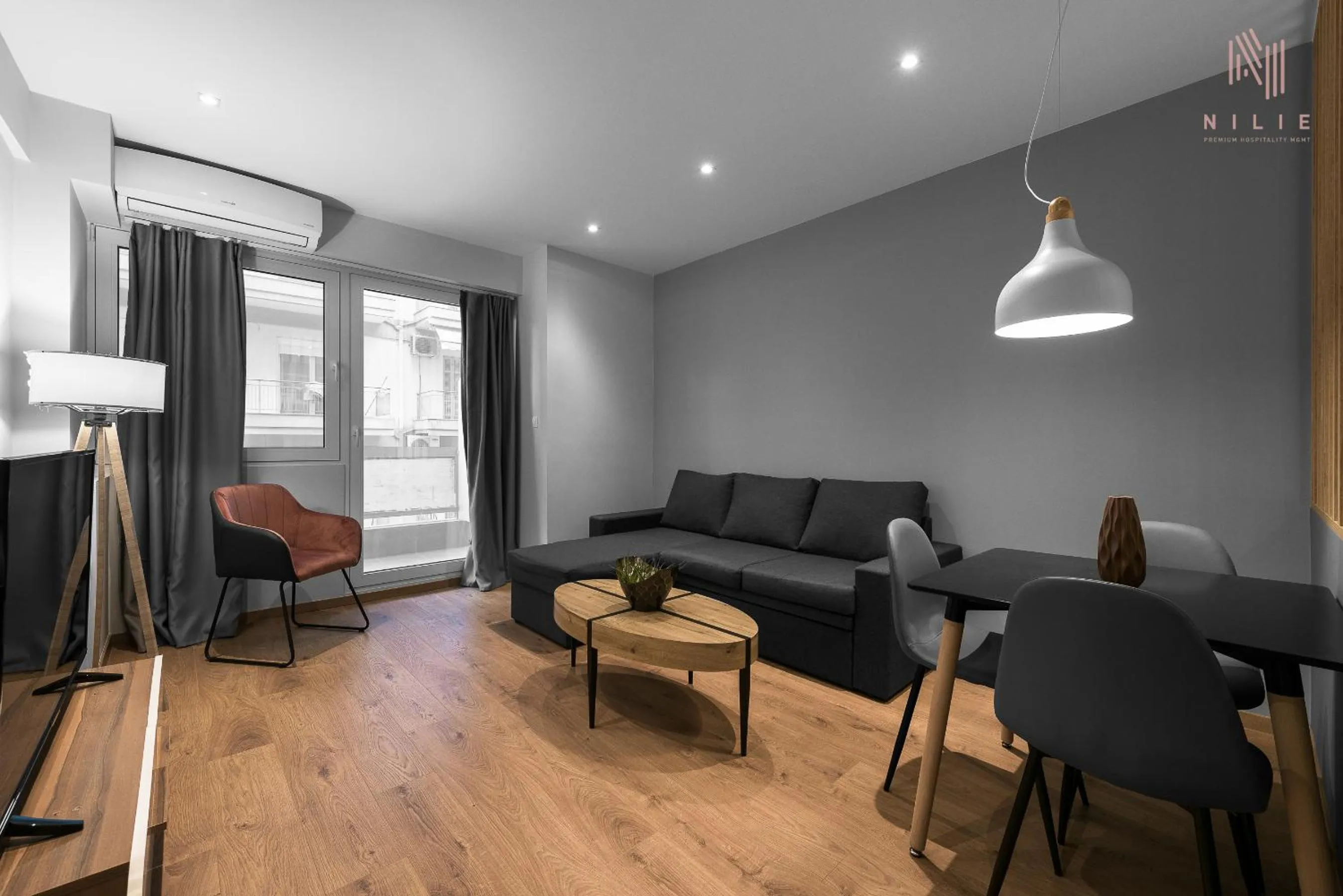 TV and multimedia in Big Apple, Nilie Hospitality MGMT