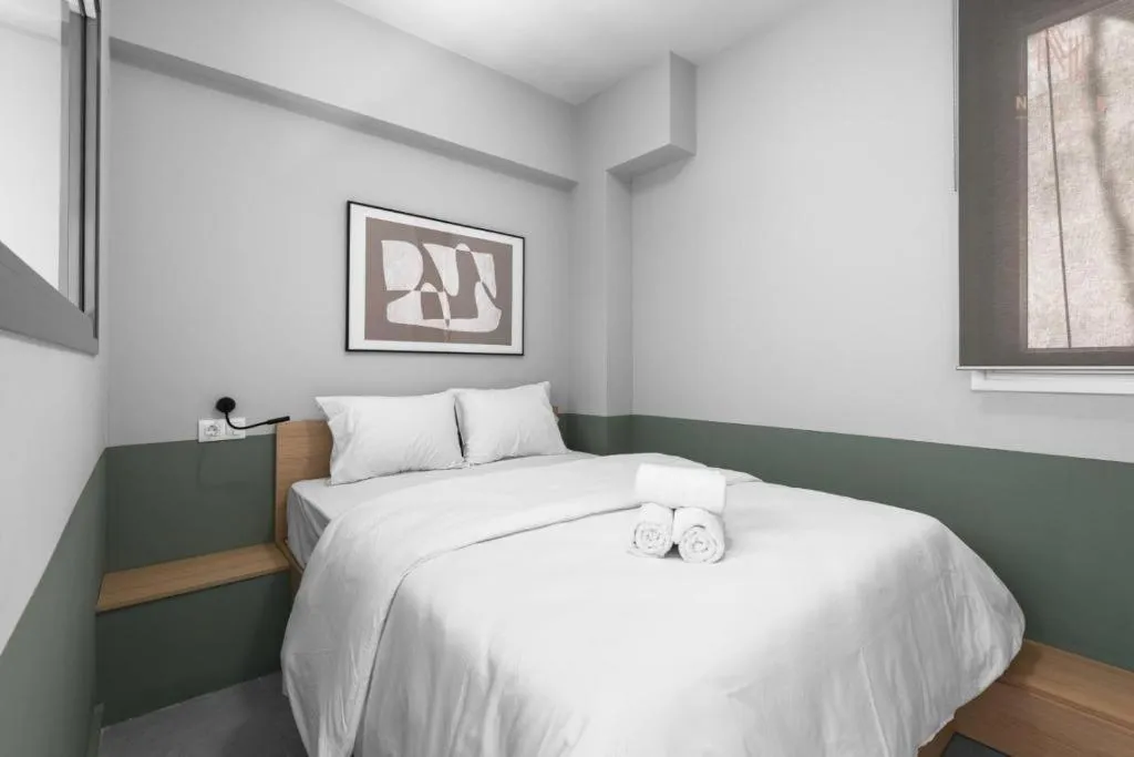 Bed in Big Apple, Nilie Hospitality MGMT