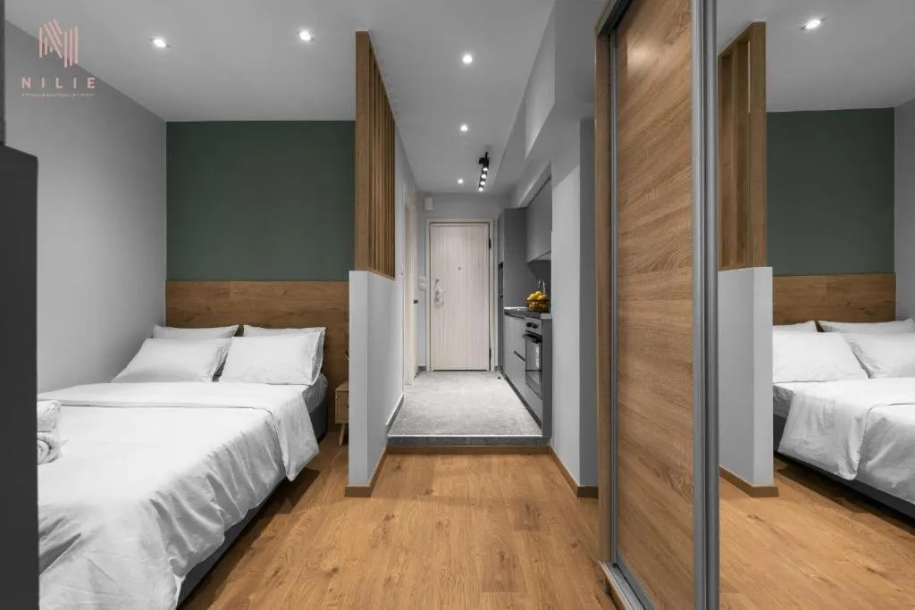 Bed in Big Apple, Nilie Hospitality MGMT