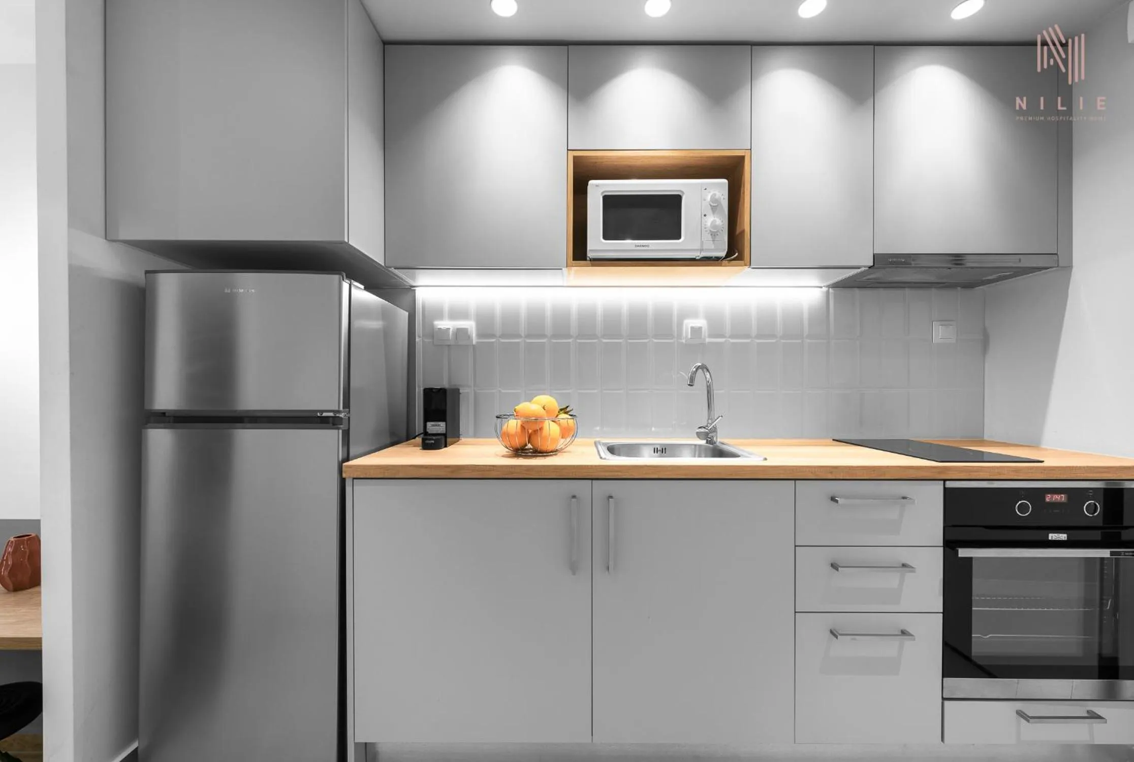 oven in Big Apple, Nilie Hospitality MGMT