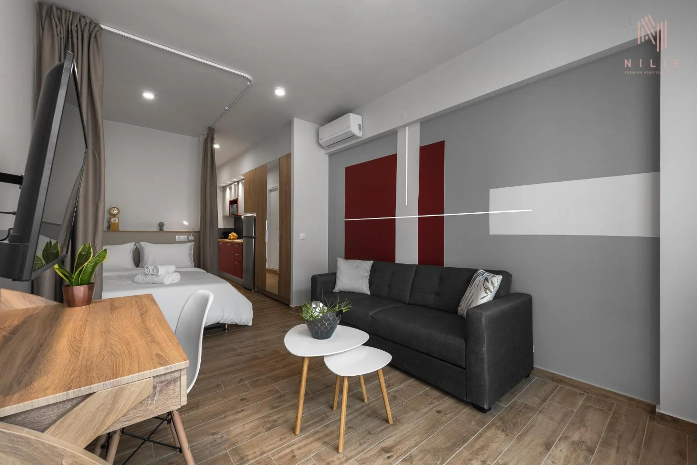 Living room, Bed in Big Apple, Nilie Hospitality MGMT