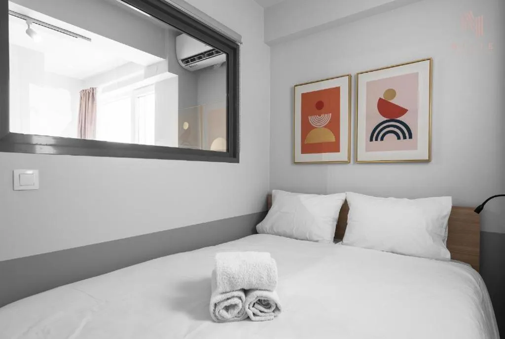 Bed in Big Apple, Nilie Hospitality MGMT