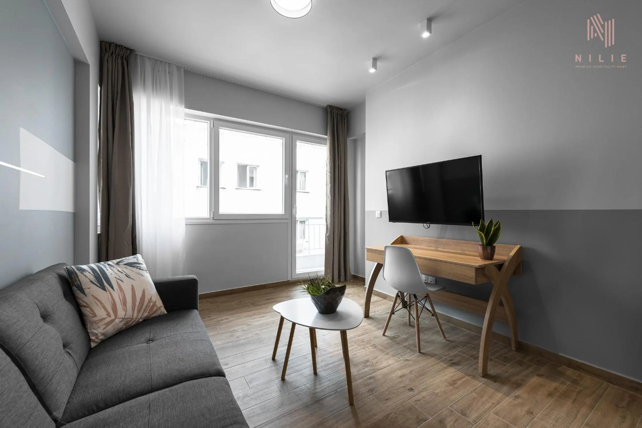 TV and multimedia in Big Apple, Nilie Hospitality MGMT