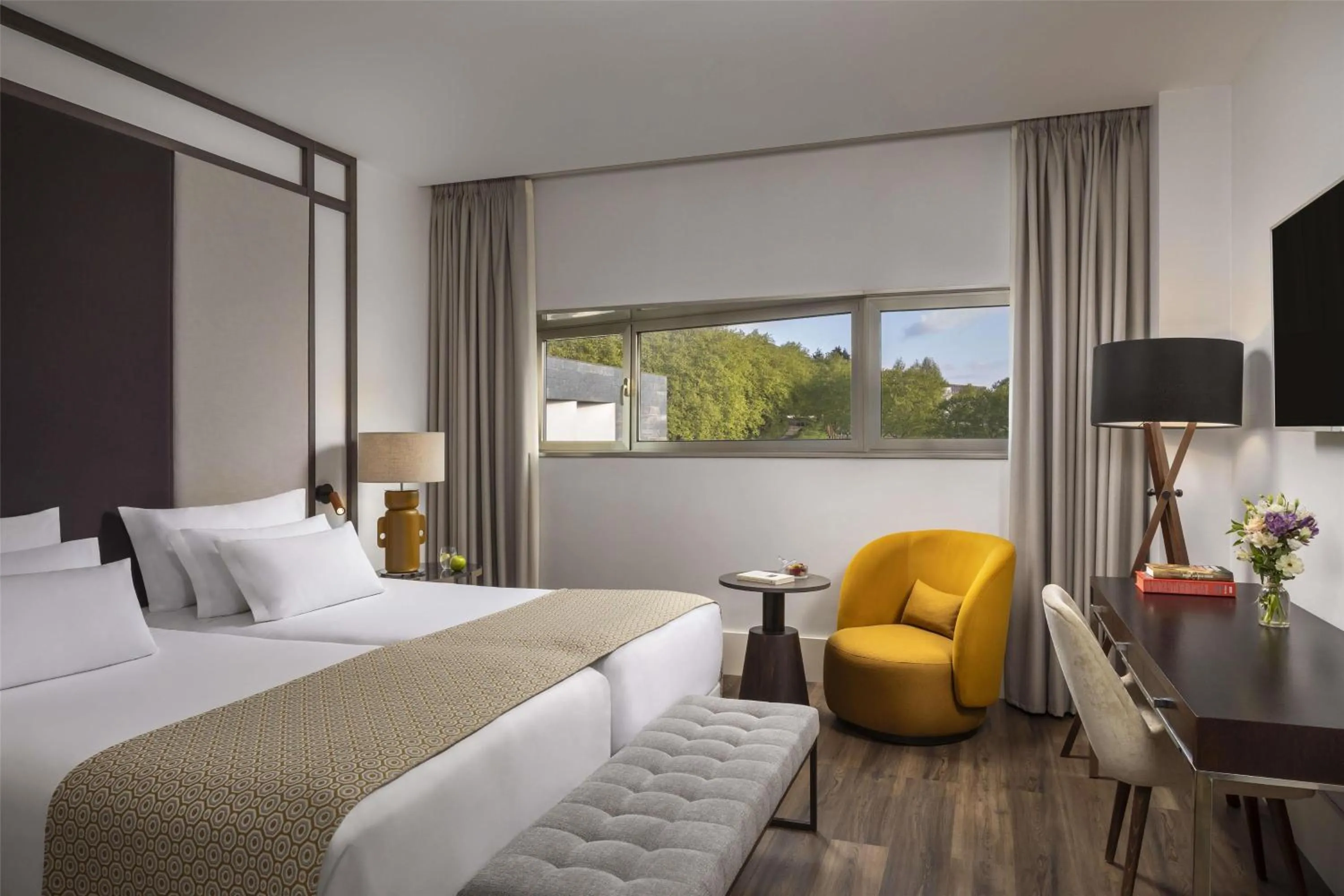 Bedroom, Bed in NH Collection Santiago de Compostela