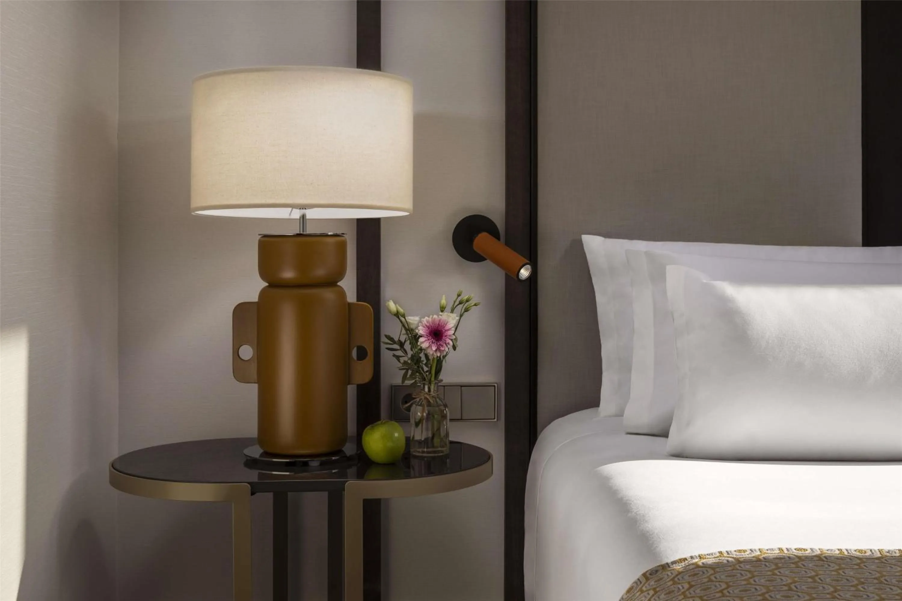 Photo of the whole room in NH Collection Santiago de Compostela