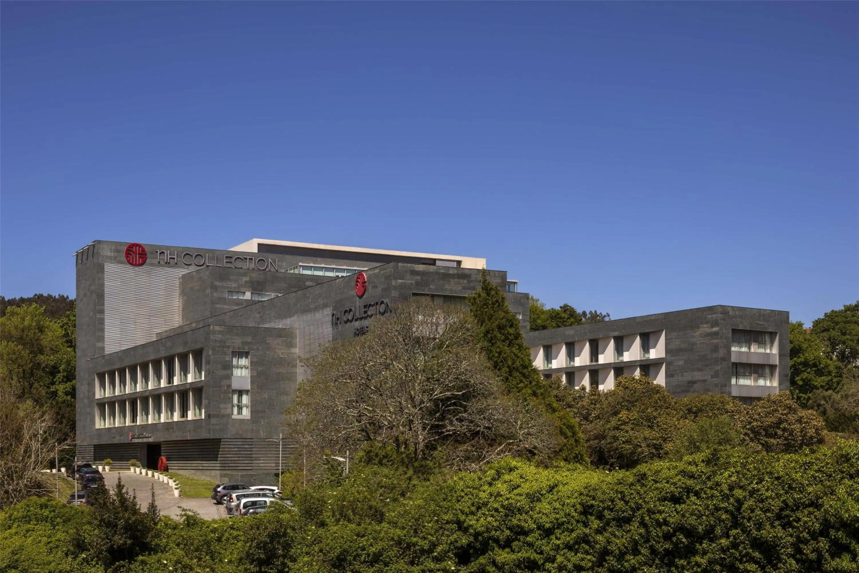 Property building in NH Collection Santiago de Compostela