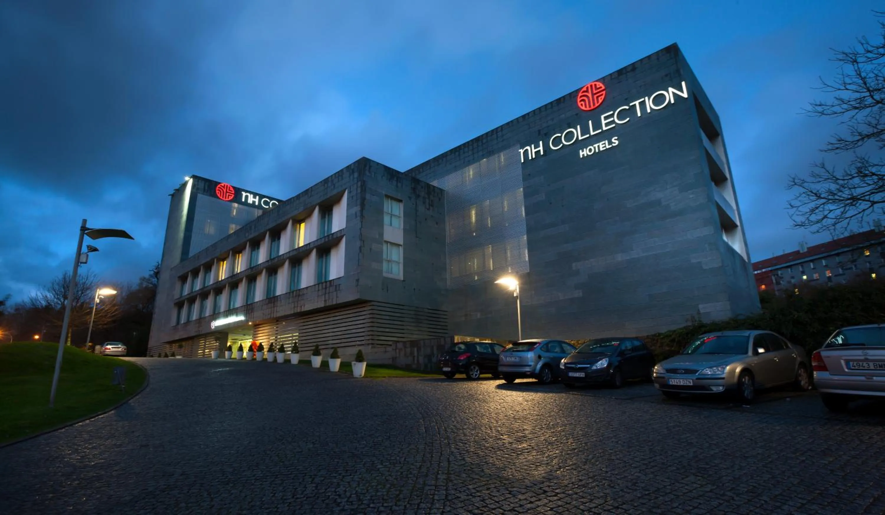 Facade/entrance in NH Collection Santiago de Compostela