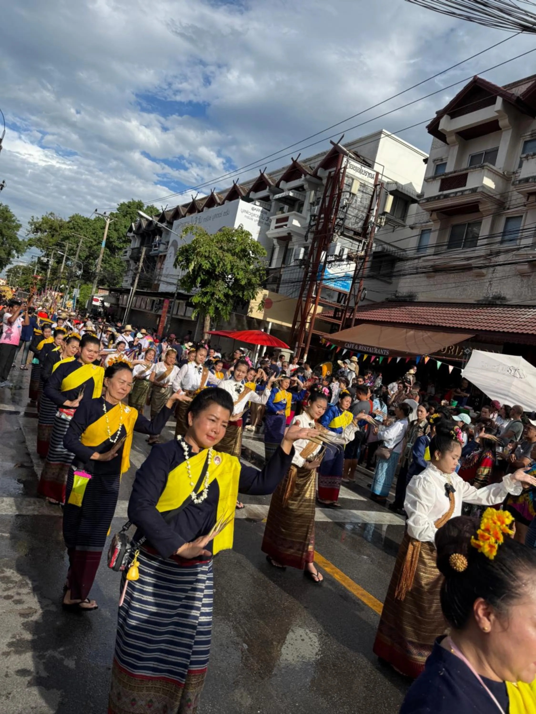 People in Laph Kham House