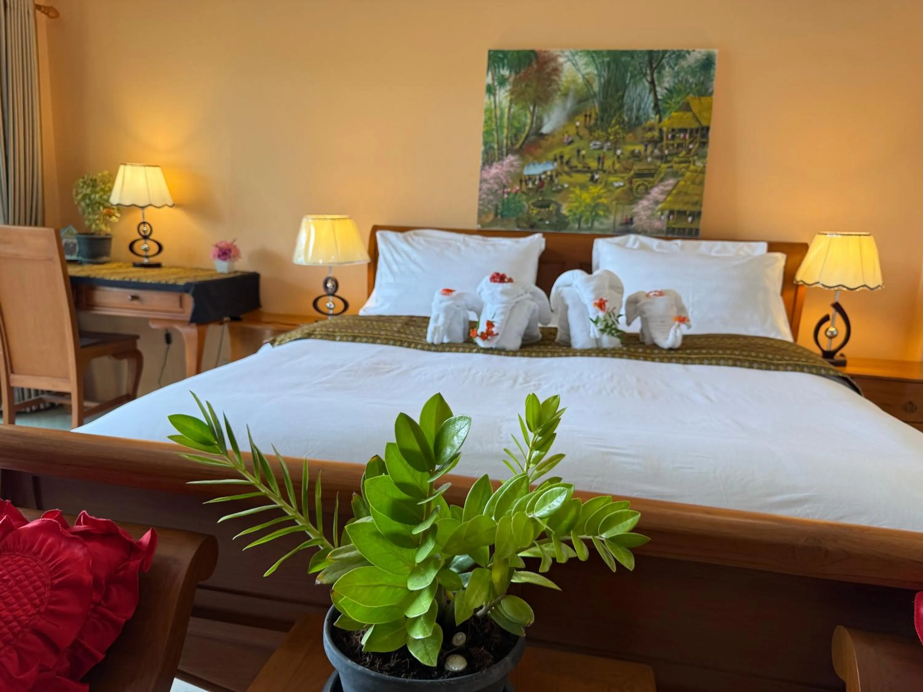 Bedroom, Bed in Laph Kham House