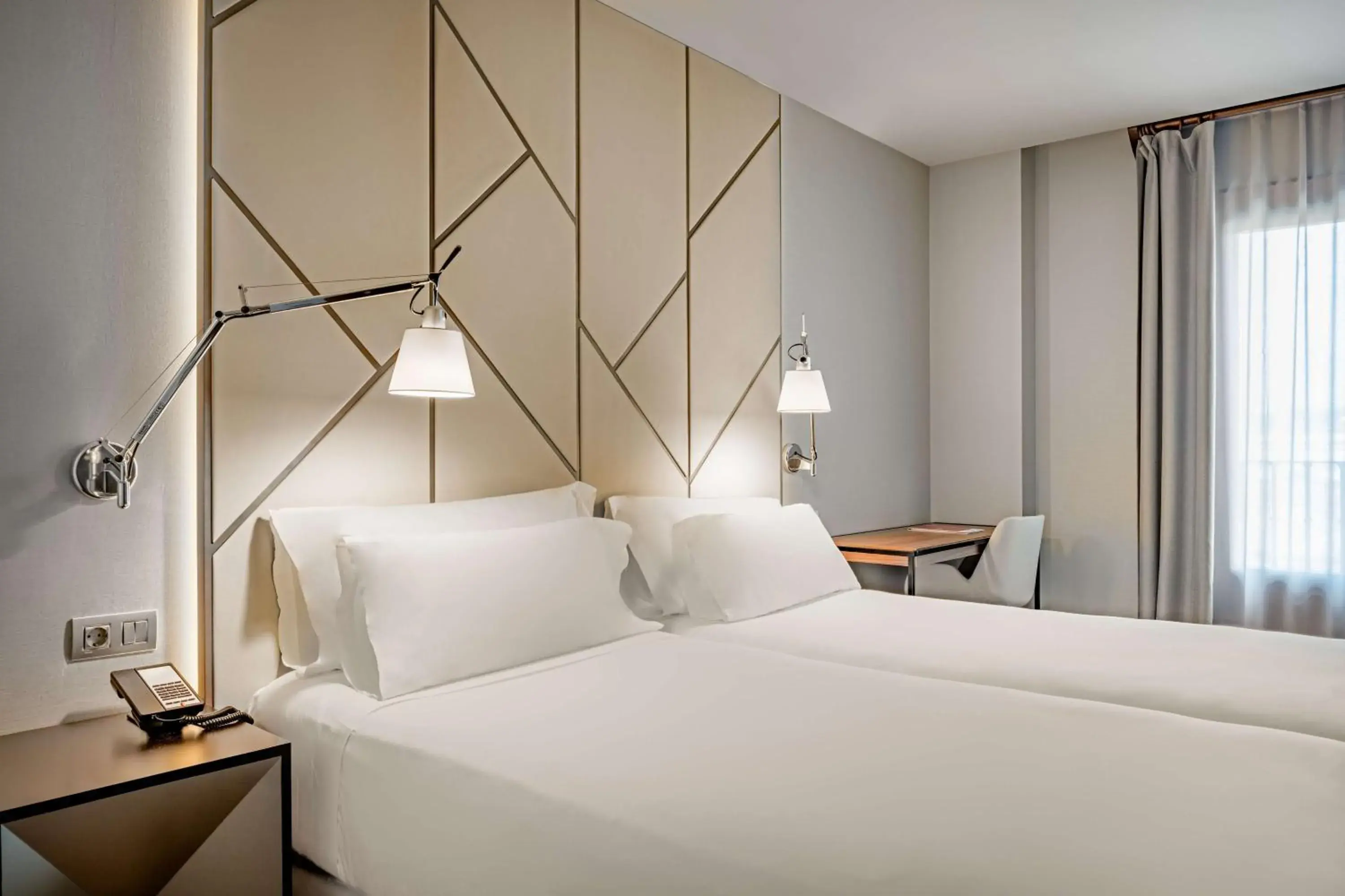 Superior Double or Twin Room in NH Collection León Plaza Mayor Superior Double or Twin Room in NH Collection León Plaza Mayor