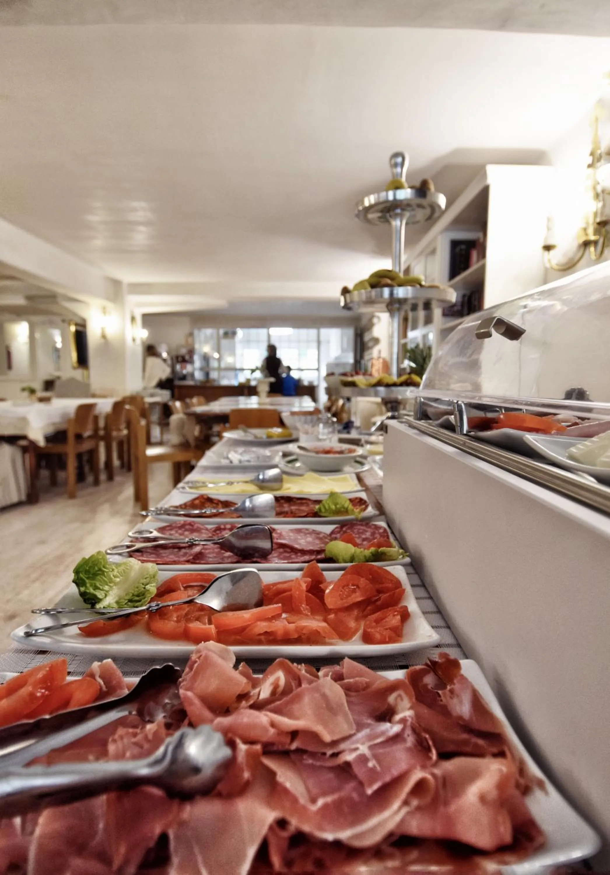 Buffet breakfast in Hotel Maria Luisa