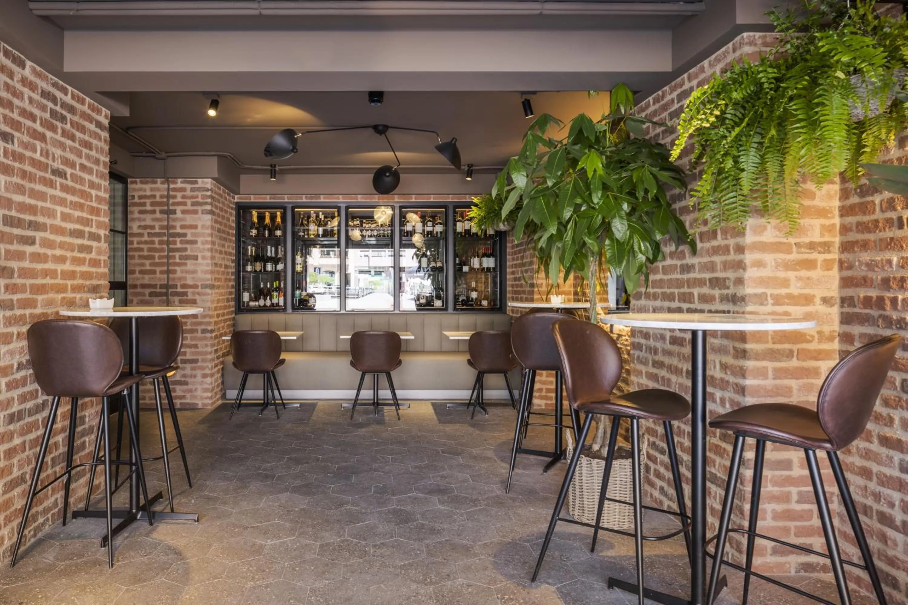 Restaurant/places to eat in RICE Reyes Católicos