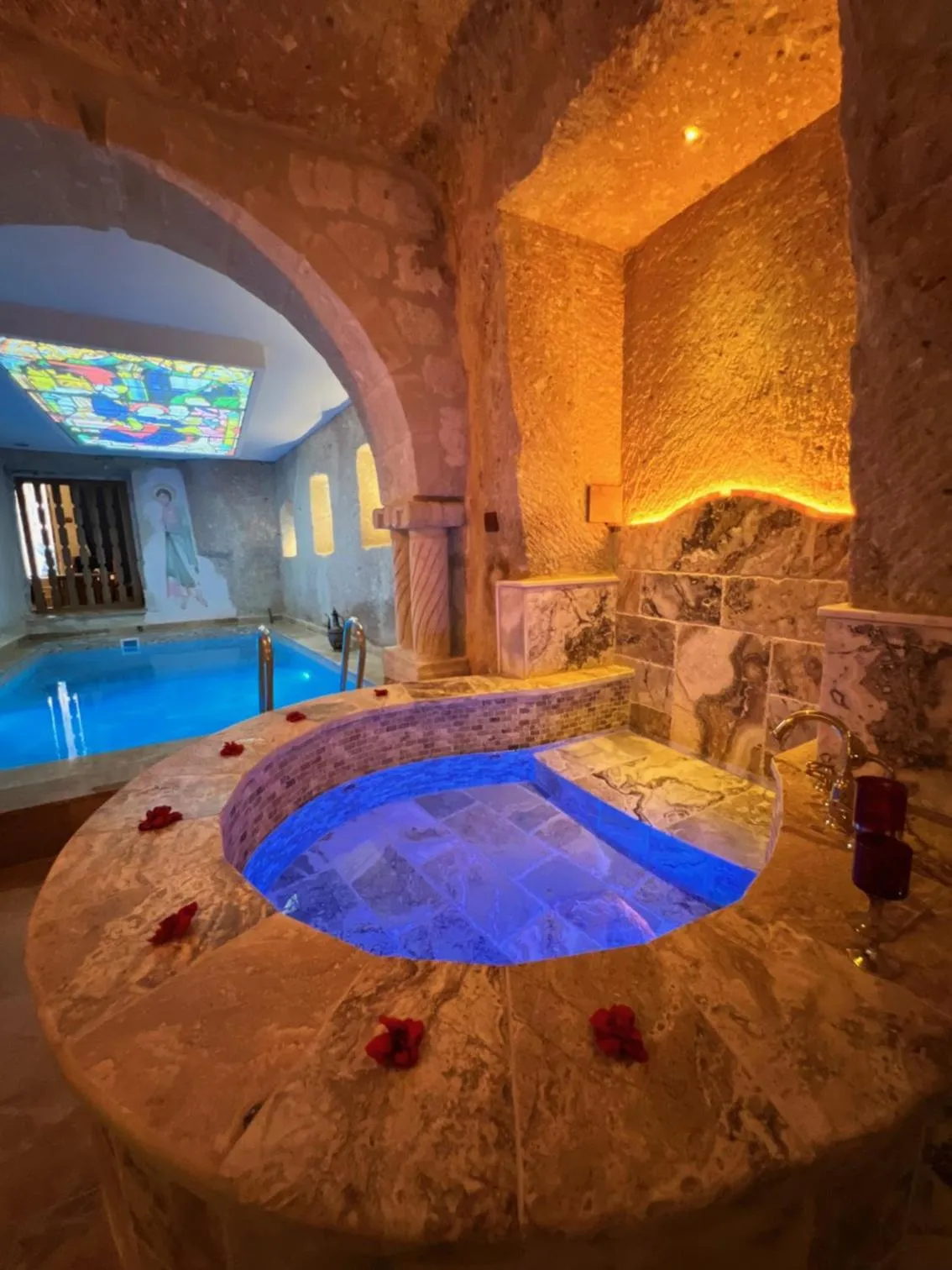 Swimming pool in The Calypso Cave